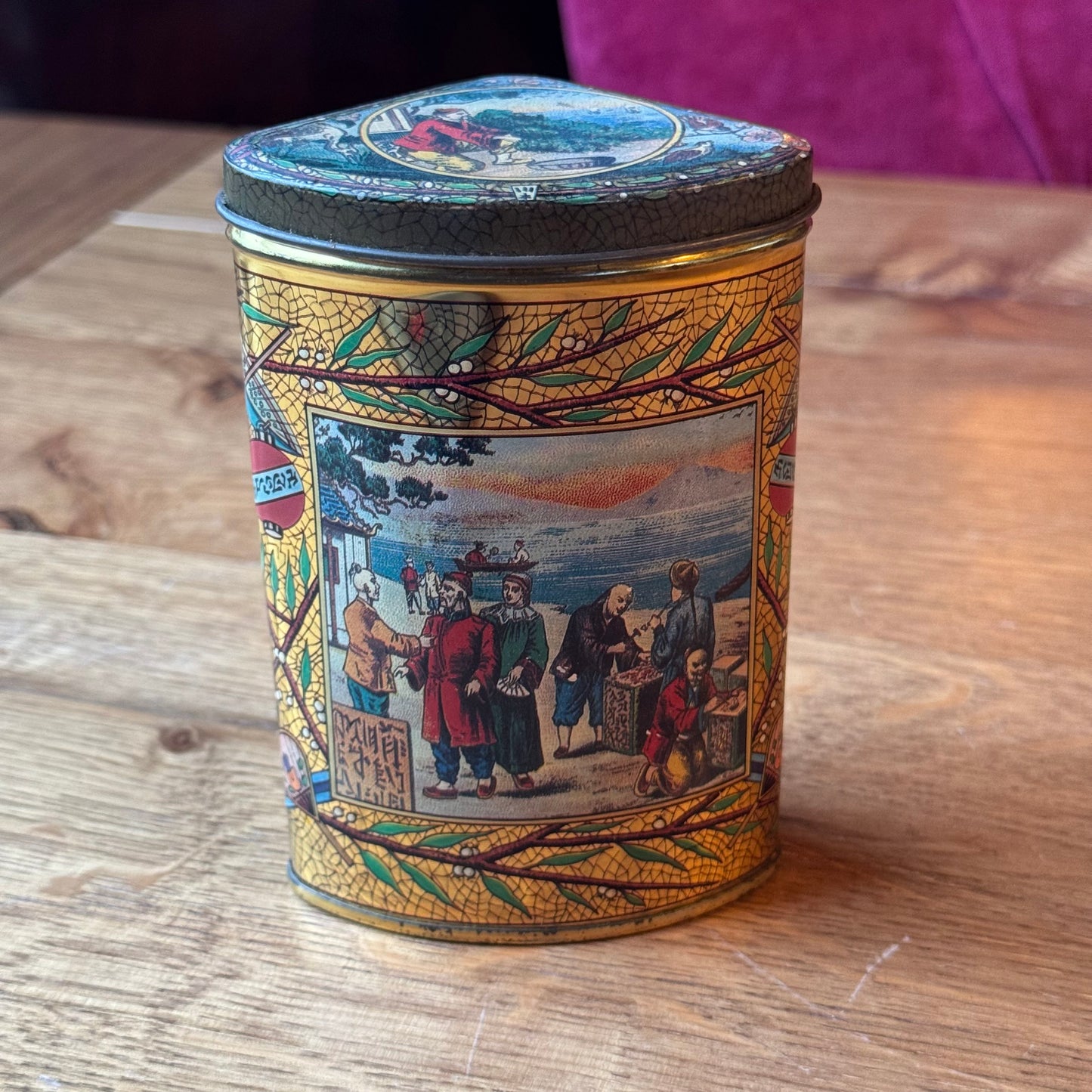 Antiek Driehoekig Theeblik - Chinoiserie & Goud Craquelé