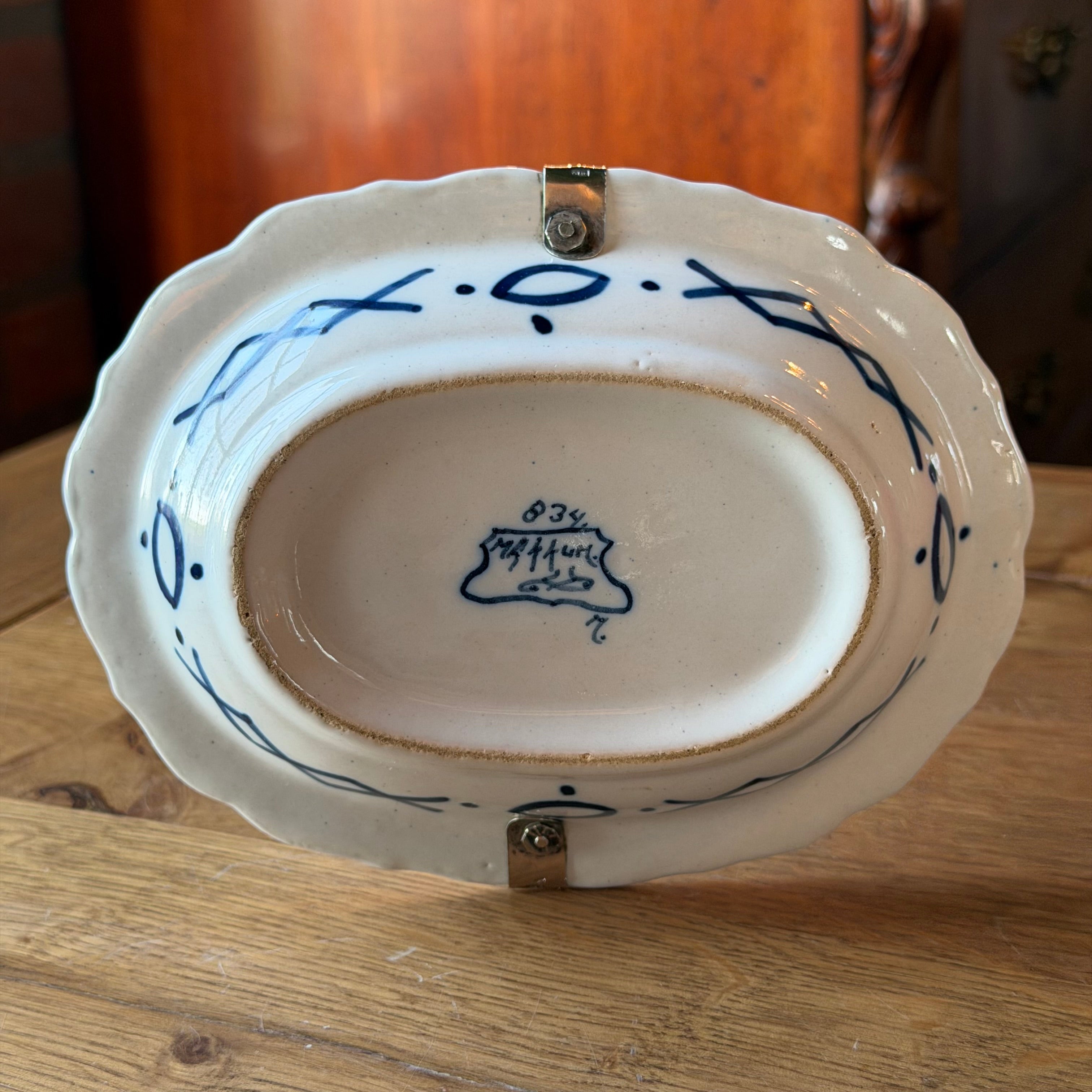 Antiek Makkum Bonbonschaaltje met Zilveren Montuur (834) – J&S – ca. 1906–1925