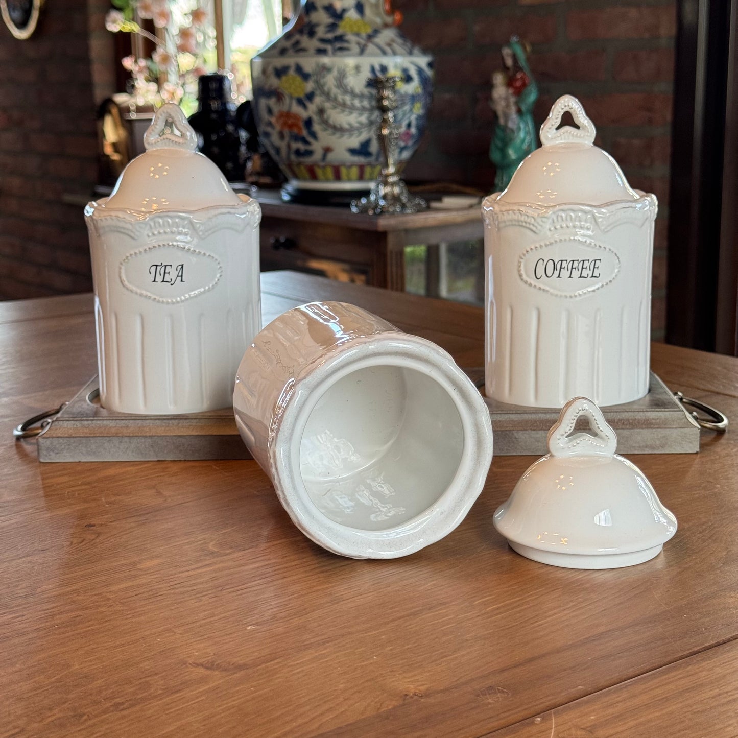 Country style storage jar set – Tea, Sugar &amp; Coffee – white ceramic with wooden tray