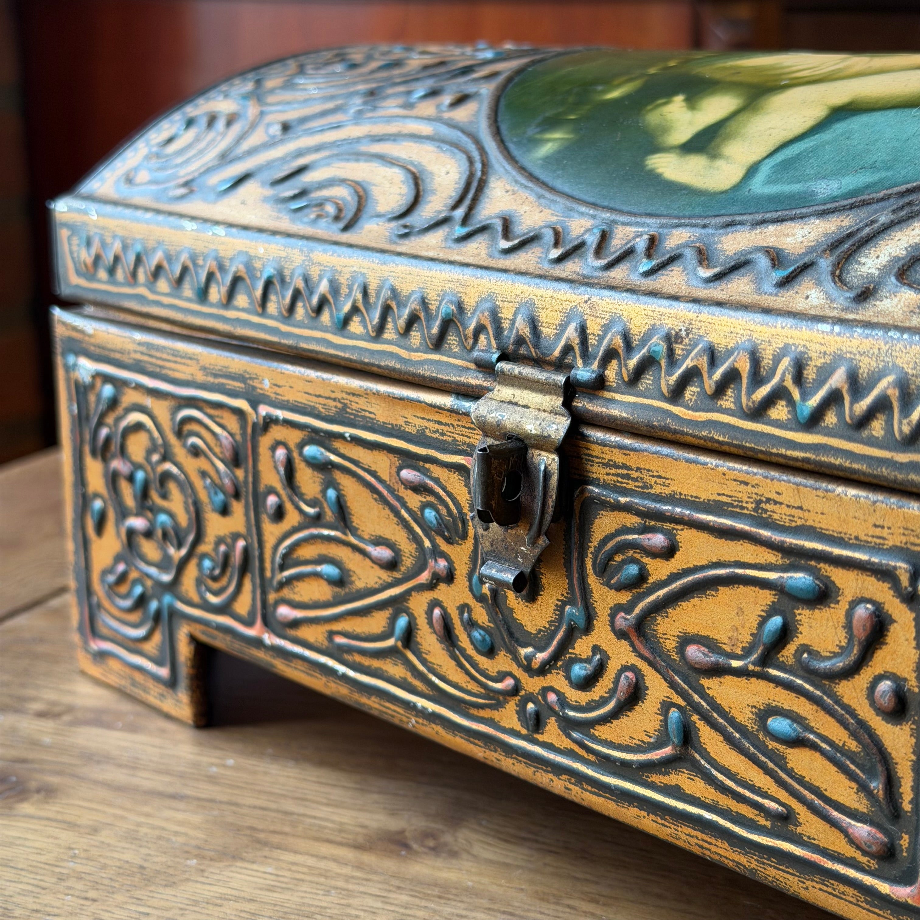 Large relief tin with religious image – Madonna and Child