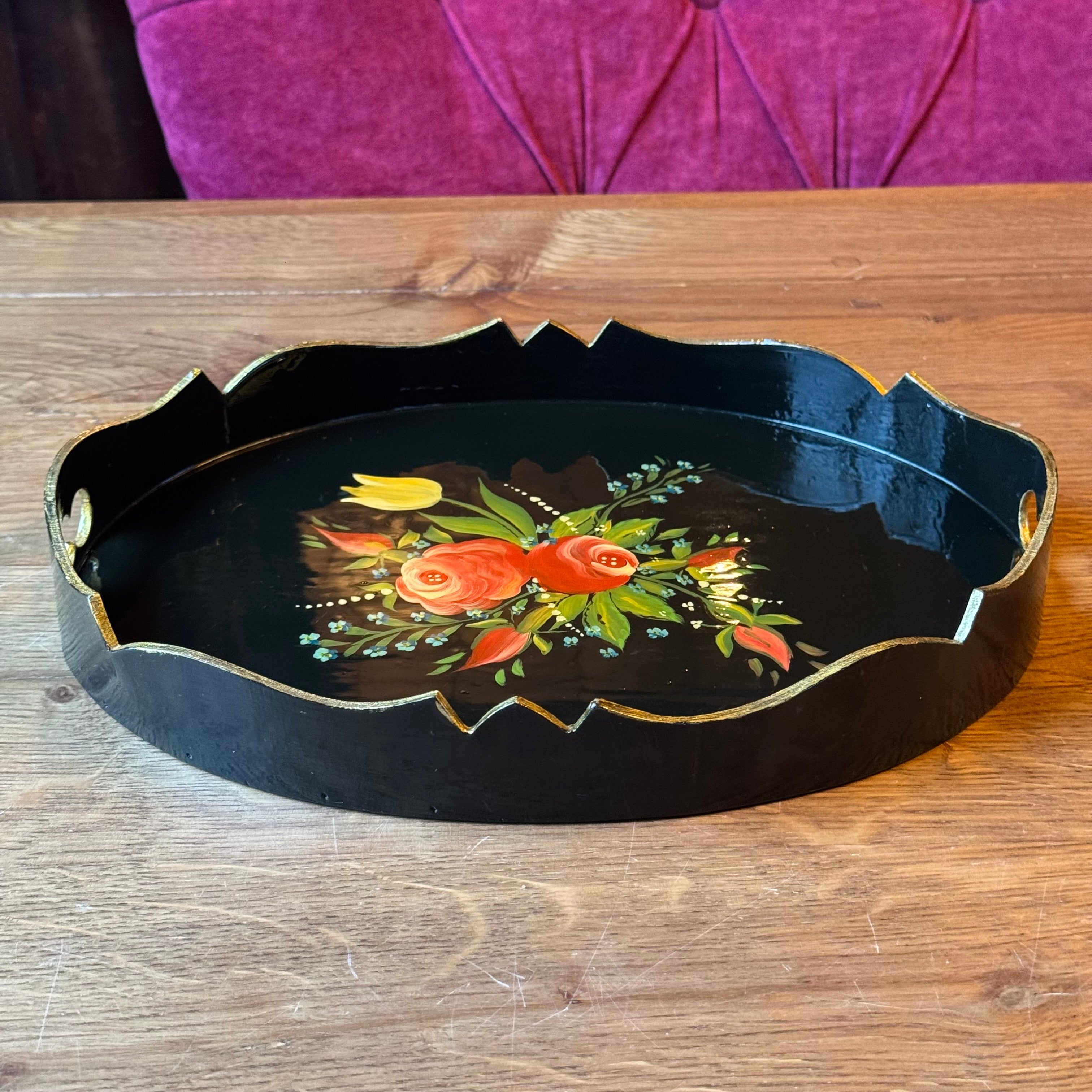 Handbemaltes Holztablett mit Blumenmotiv und Goldrand