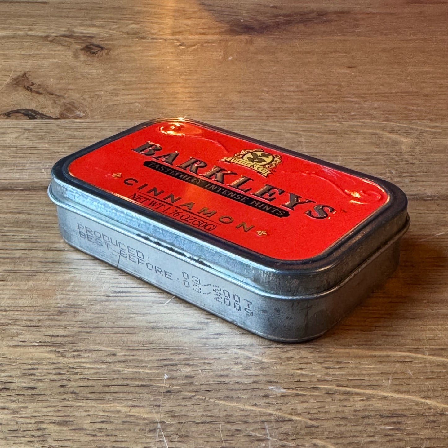 Barkleys Cinnamon Pepermuntblikje – Rood Metalen Mini Tin