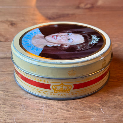Commemorative tin 'Coronation of Queen Beatrix 1980' – Diesch Middelburg