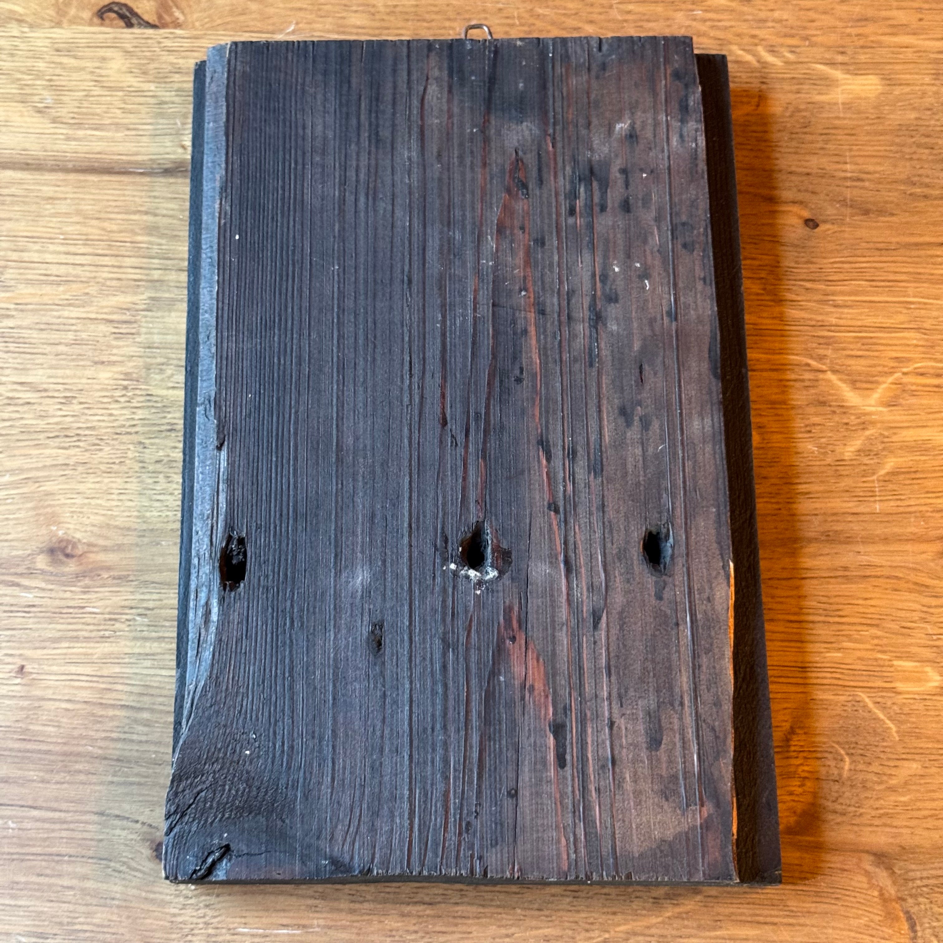 Decoratieve icoon van apostel op houten paneel met craquelé-patina