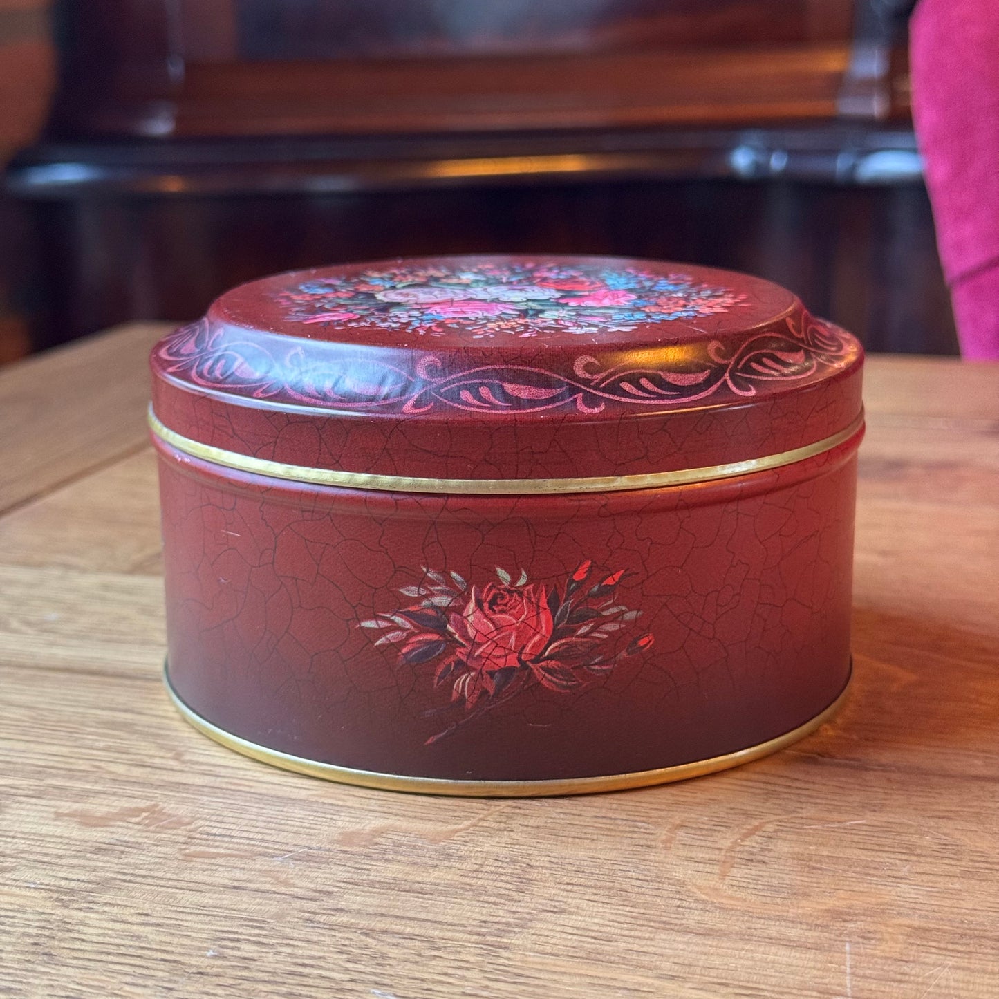 Vintage Barringer, Wallis & Manners Blik - Rood Craquelé met Bloemen (Jaren '50/'60)