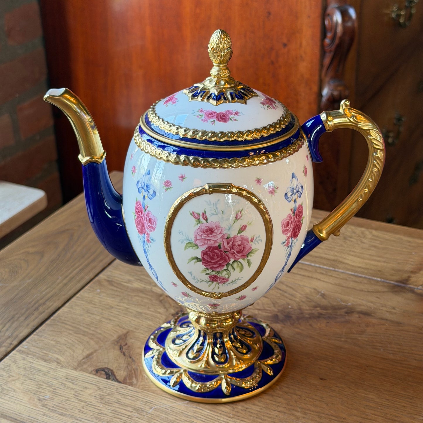 House of Fabergé – The Fabergé Egg Imperial Teapot – decorative porcelain teapot