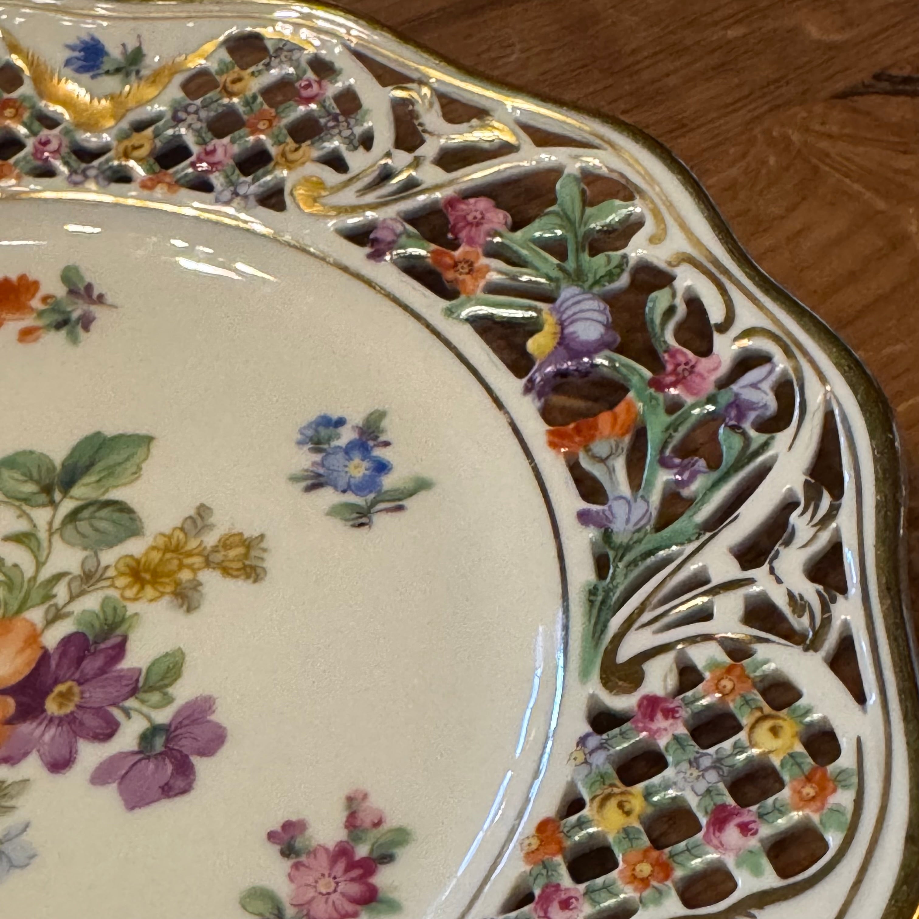 Handbemaltes Porzellanteller-Set von Schumann Arzberg, Deutschland, Modell 'Vieux Meissen'