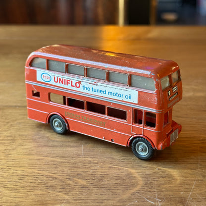 Vintage Budgie Toys AEC Routemaster Dubbeldekker – London Transport – Esso UNIFLO Reclame