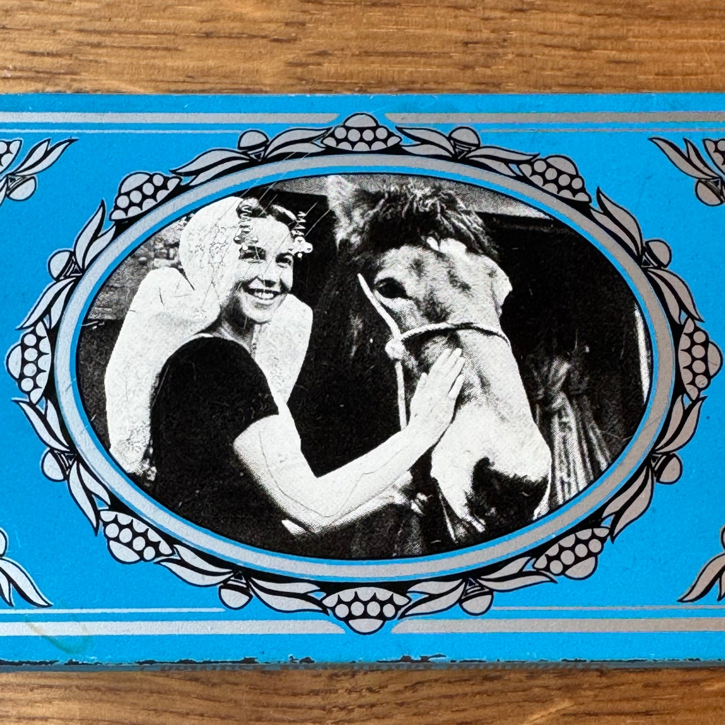 Vintage LJ Joosse Middelburg - Zeeland Butter Babbelaars Tin