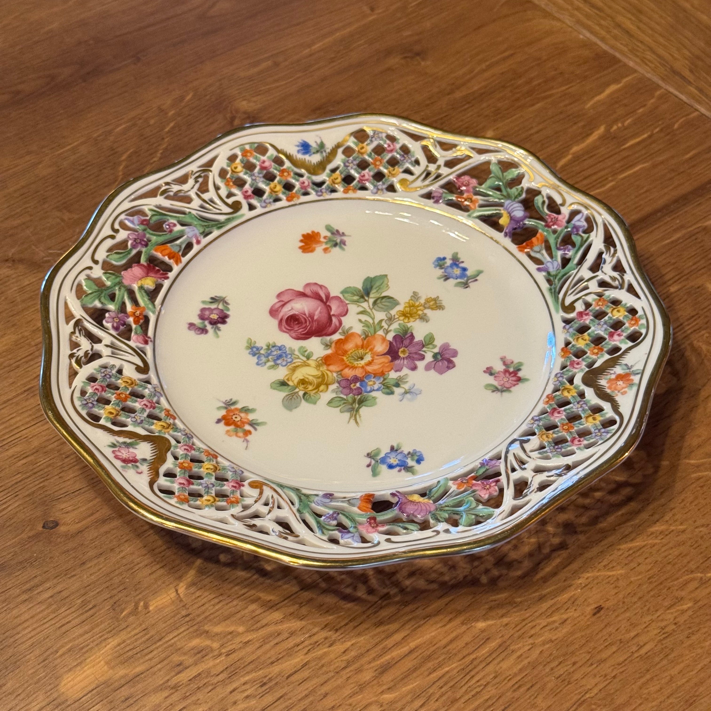 Handbemaltes Porzellanteller-Set von Schumann Arzberg, Deutschland, Modell 'Vieux Meissen'