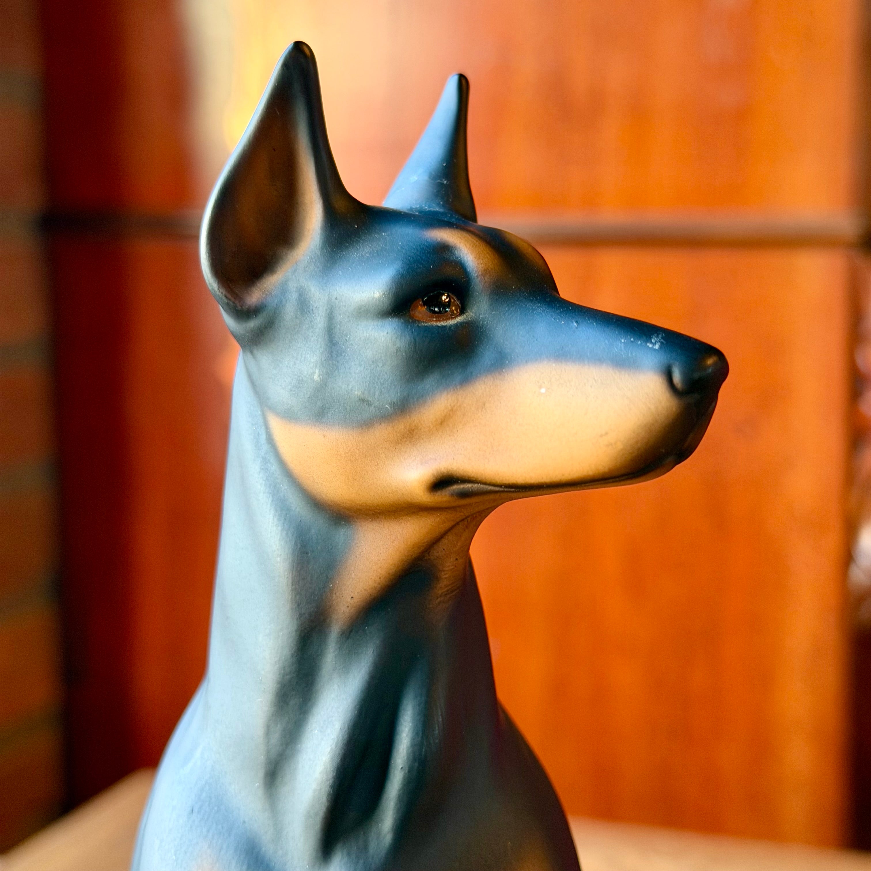 Vintage Royal Präsent Dobermann Pinscher – Handbeschilderd Duits Porselein – Model D261B