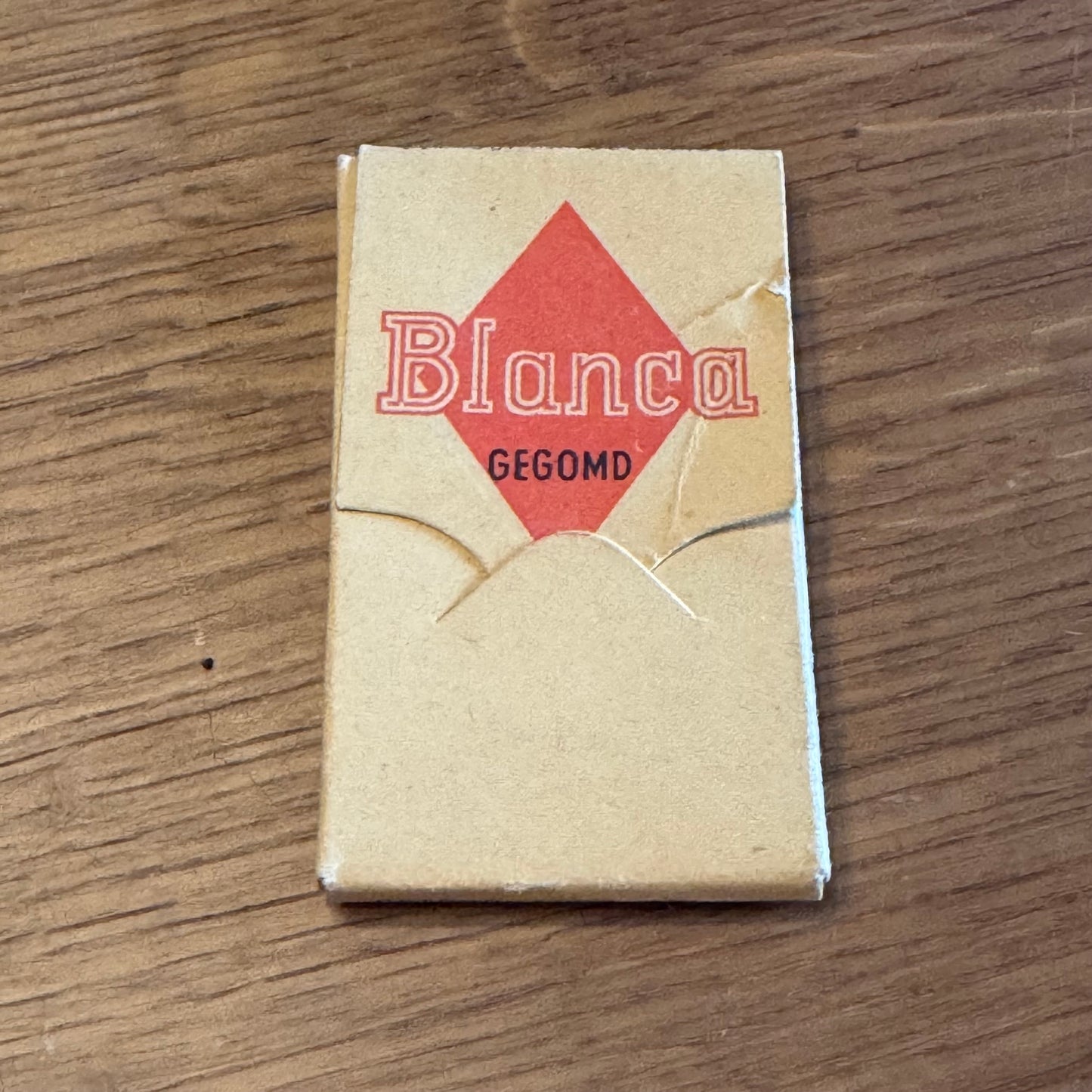 Agio Super Señorita tin with vintage matchboxes and rolling papers – 1960s