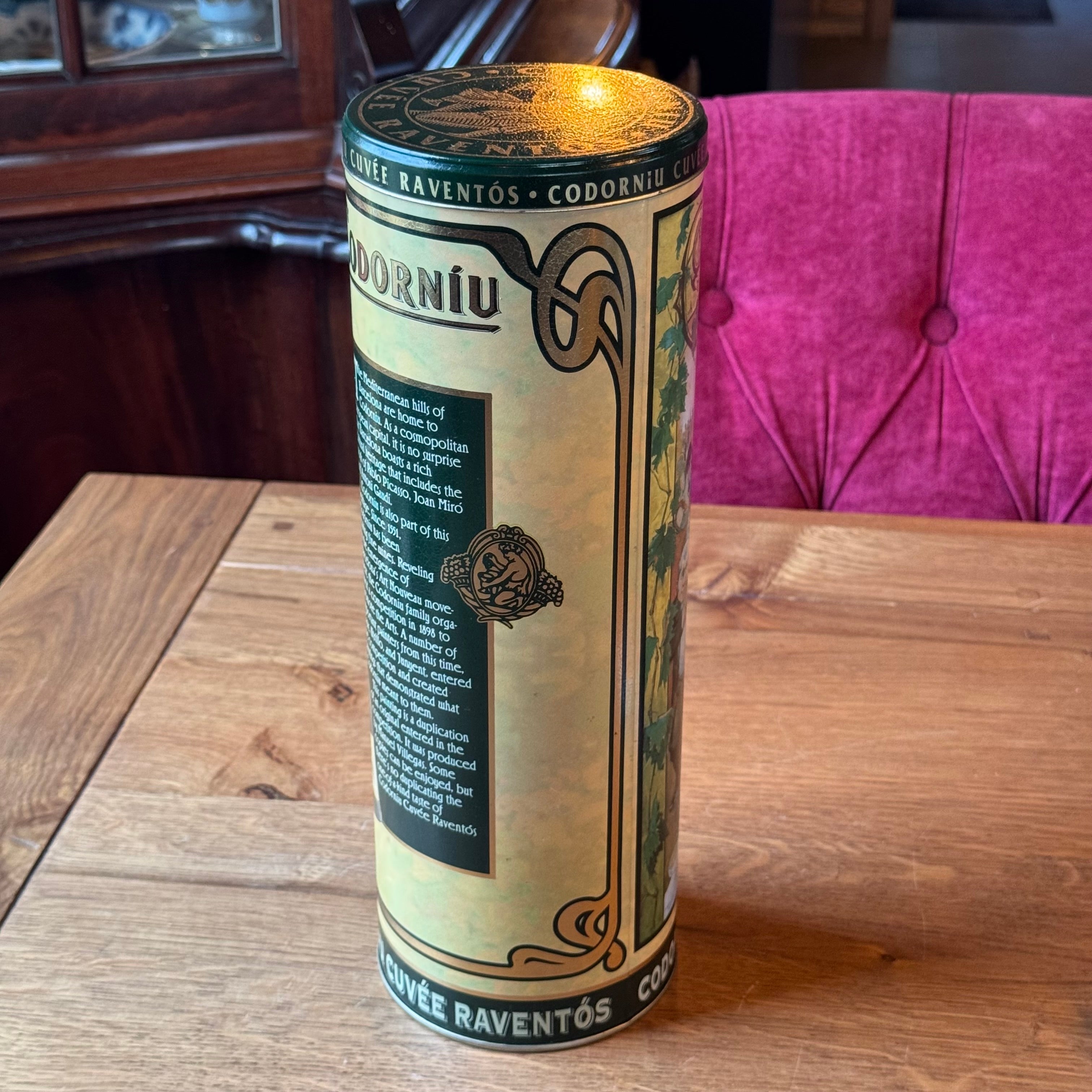 Vintage Codorníu Cuvée Raventós Gift Tin – Art Nouveau Style
