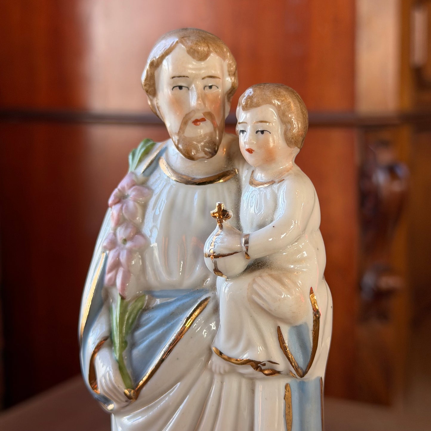 Antique porcelain statue of Saint Joseph with Child – hand-painted religious statue (ca. 1900–1930)