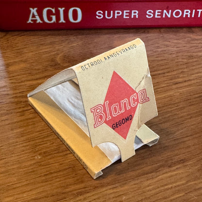 Agio Super Señorita tin with vintage matchboxes and rolling papers – 1960s