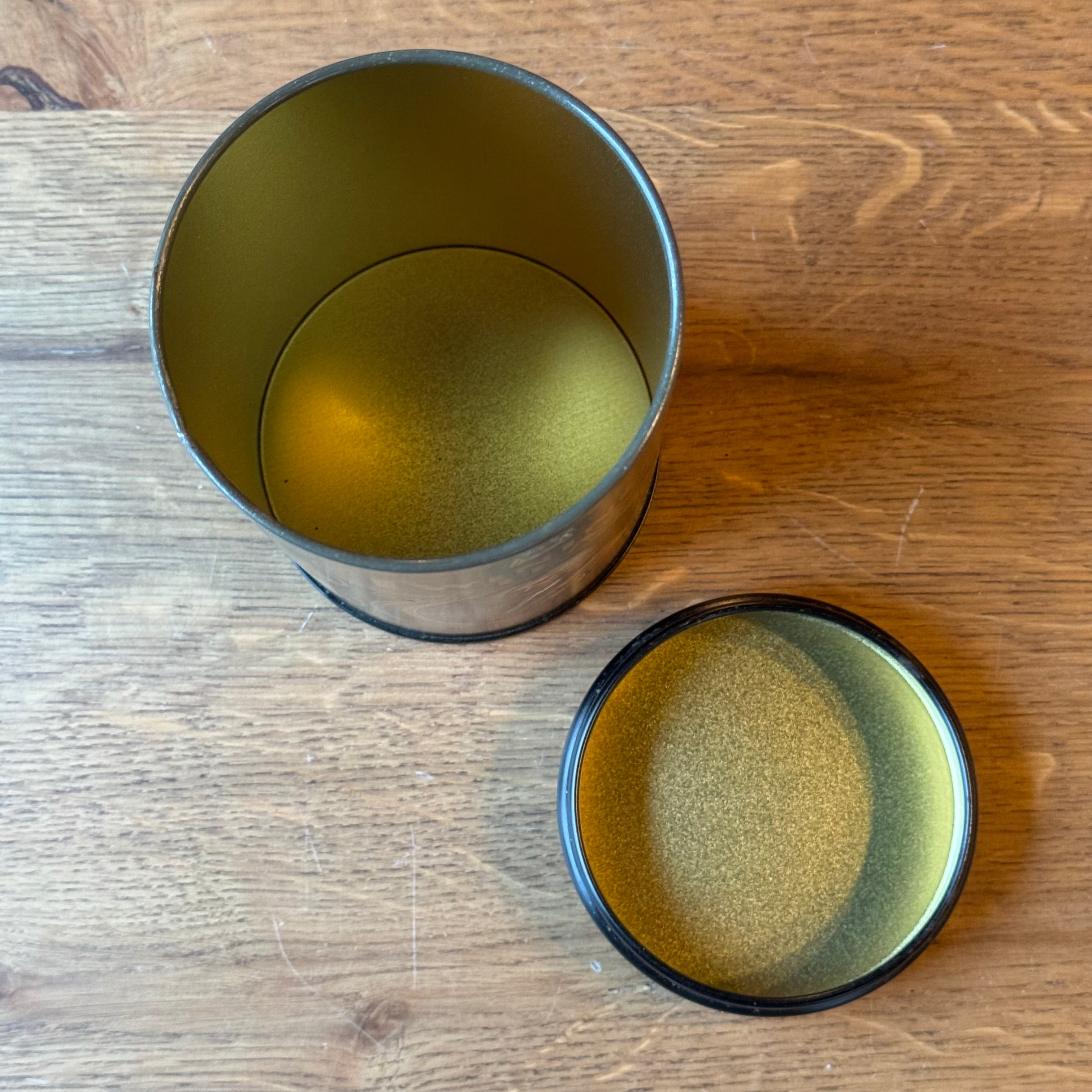 Twinings Teedose, rund, mit Porträtdekor – 250 g