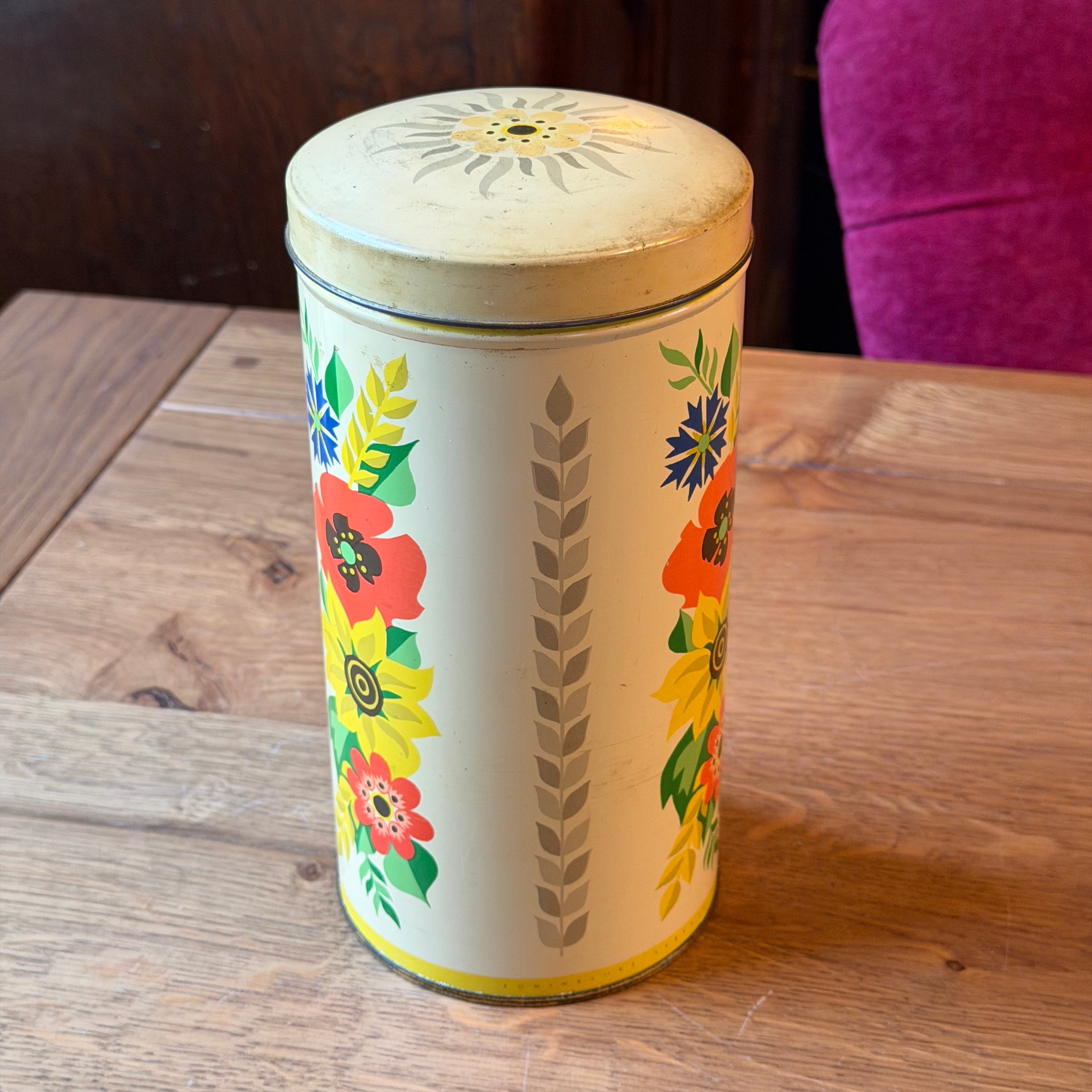 Vintage Verkade metal storage tin – floral motif – Zaandam – circa 1960s