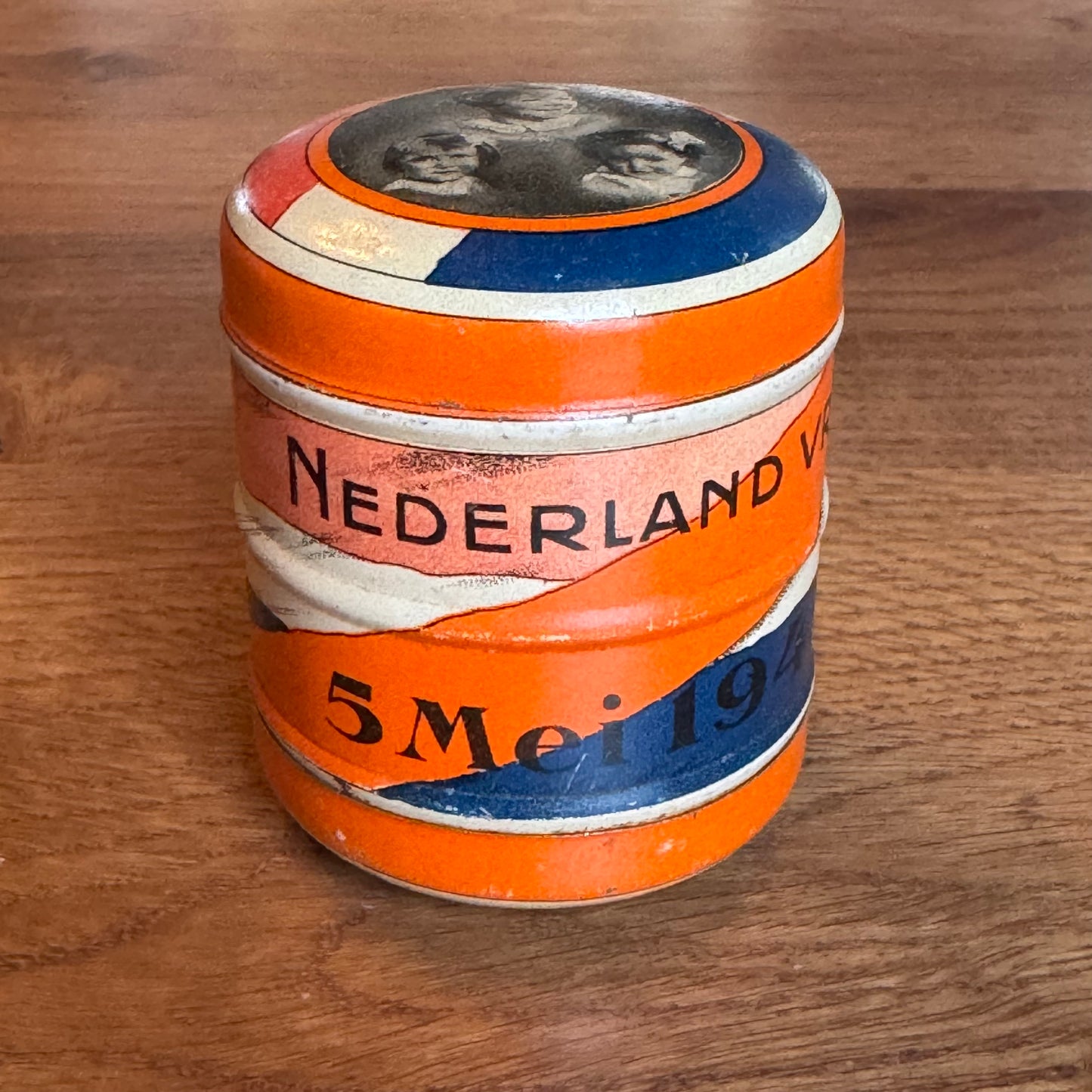 Sponsblikje Nederland Vrij 5 Mei