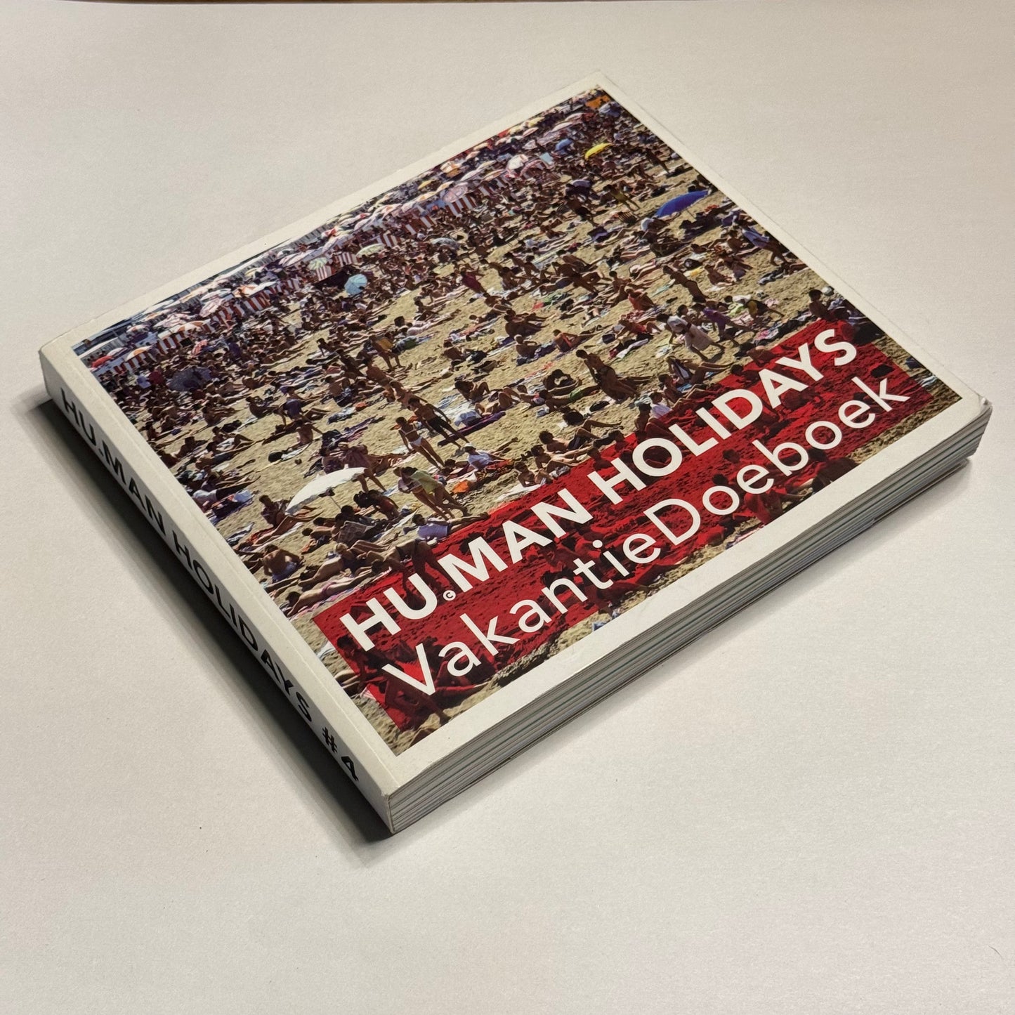 Human Holidays Vakantiedoeboek #4