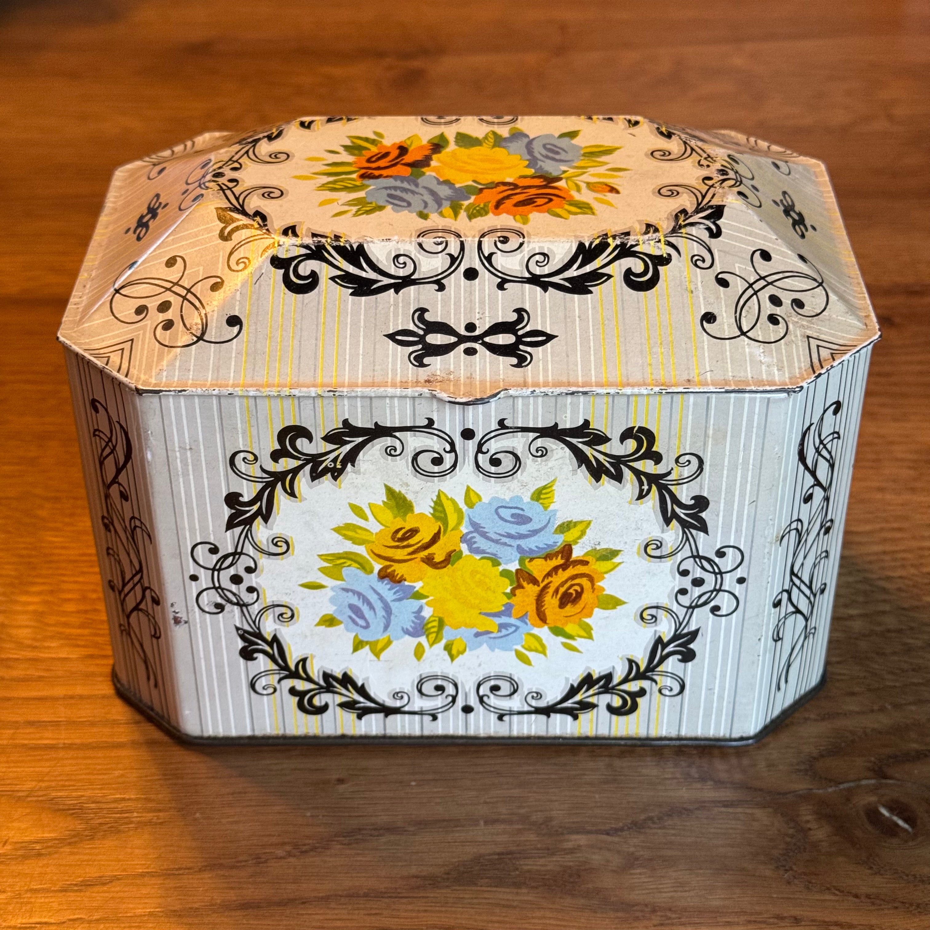 Vintage Tin with Flower Decor