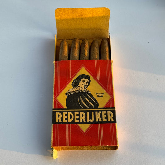 Doosje Met Originele Sigaren Van Rederijker Sigarenfabriek Valkenswaard