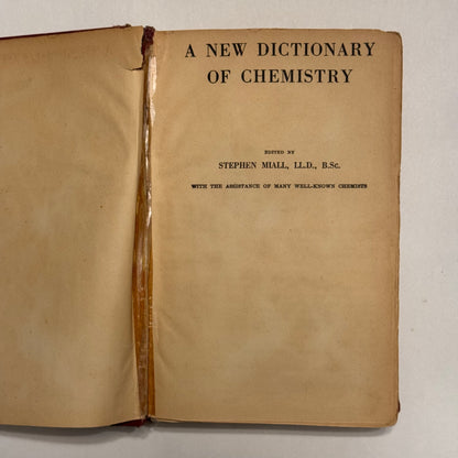 Ein neues Wörterbuch der Chemie von Stephen Miall