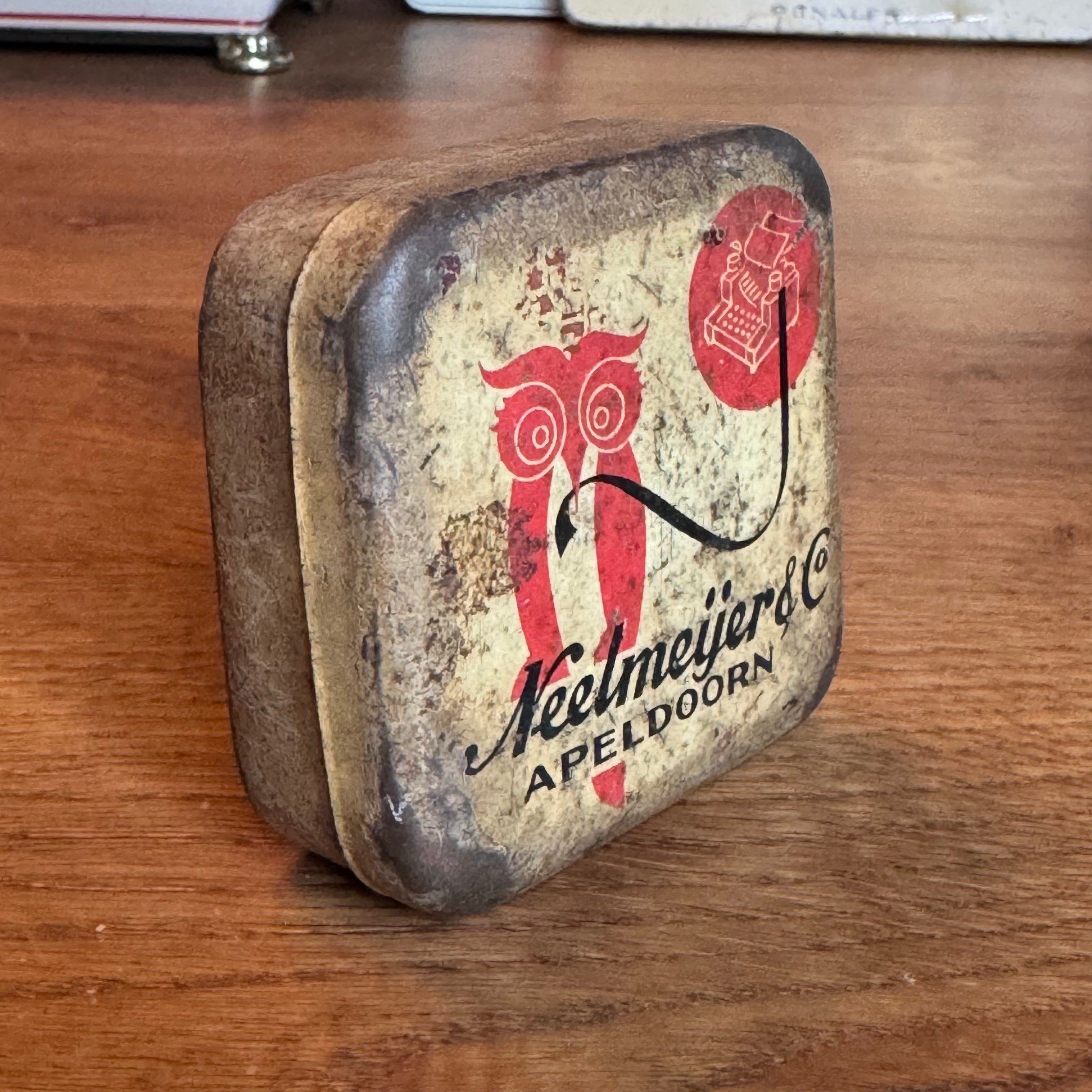 Neelmeijer &amp; Co Apeldoorn – Vintage-Dose mit Eule – ca. 1940–1950