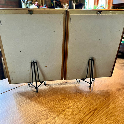 Twee ingelijste portretten The Collectionist