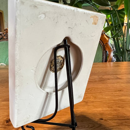 Portret van porselein The Collectionist