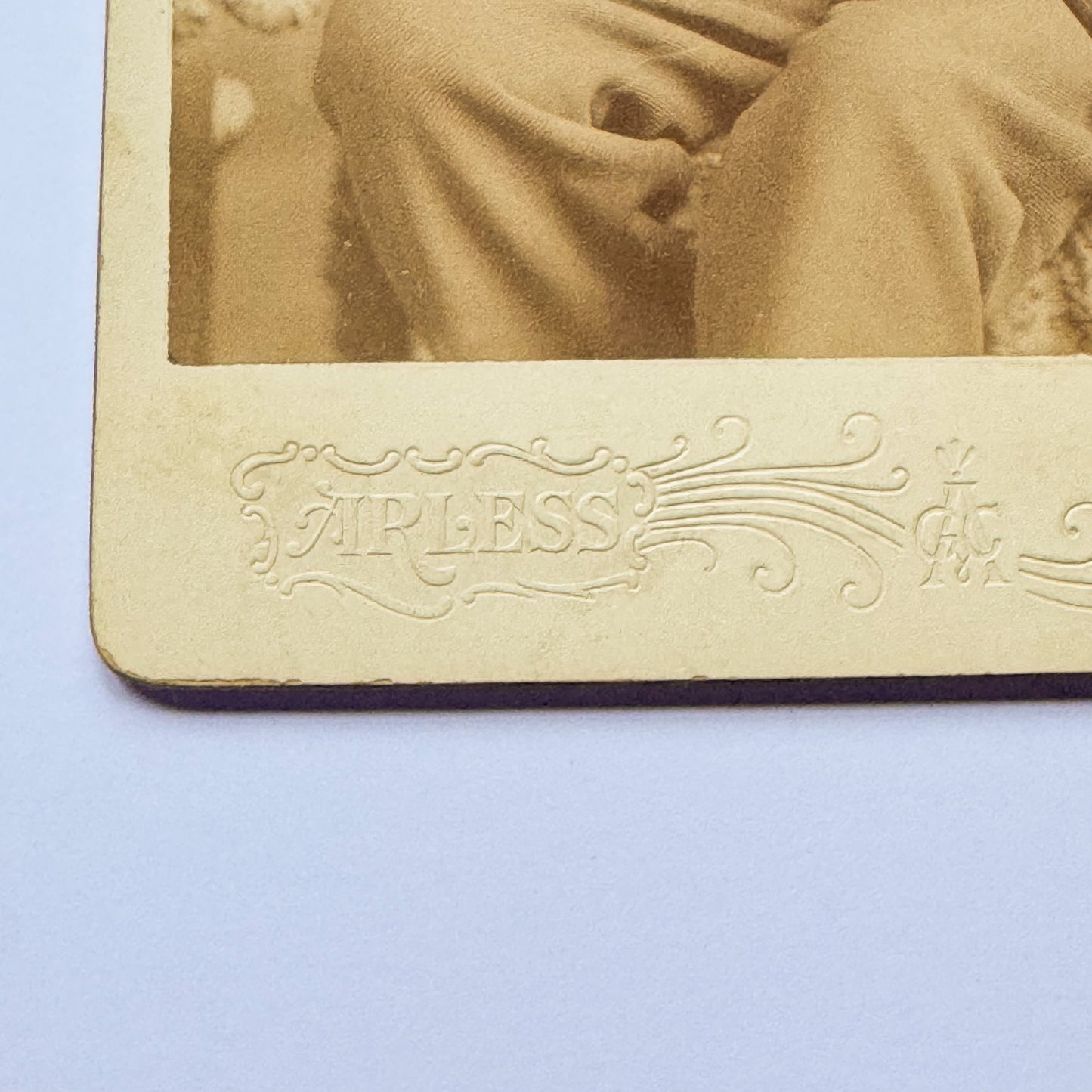 Portret van een oudere heer met wandelstok - A.P. Less, Montreal (ca. 1885)