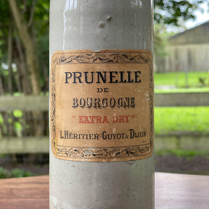 Aardewerk fles Prunelle de Bourgogne Extra Dry - The Collectionist