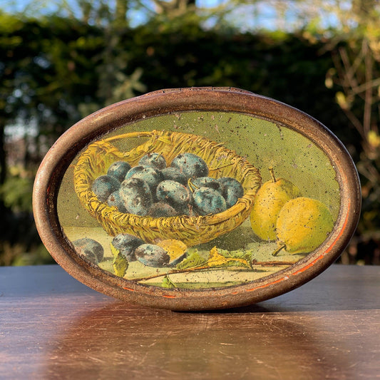 Antiek blik met stilleven van peren en pruimen - The Collectionist