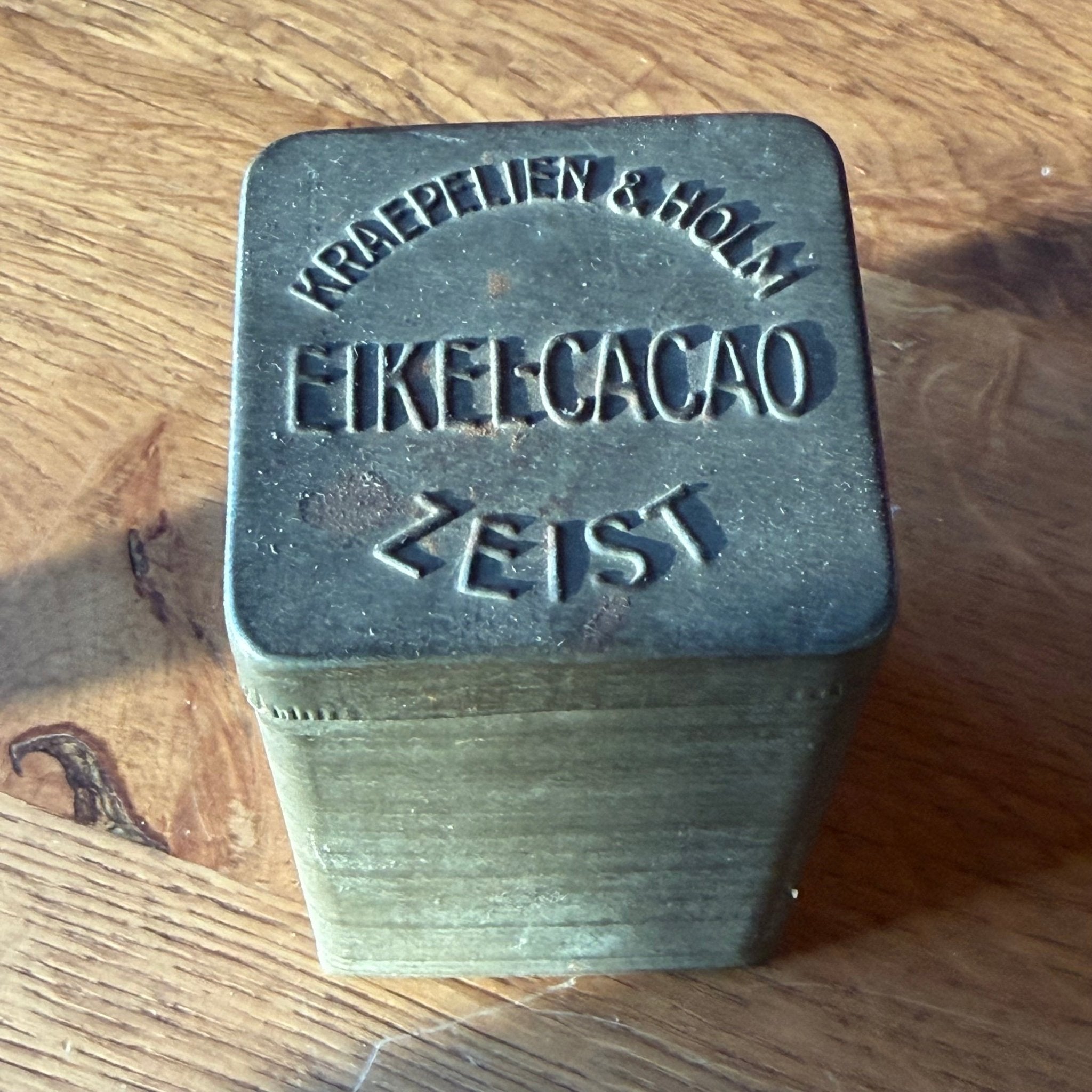 Antiek cacao blik – Kraepelien & Holm Eikel - Cacao Zeist
