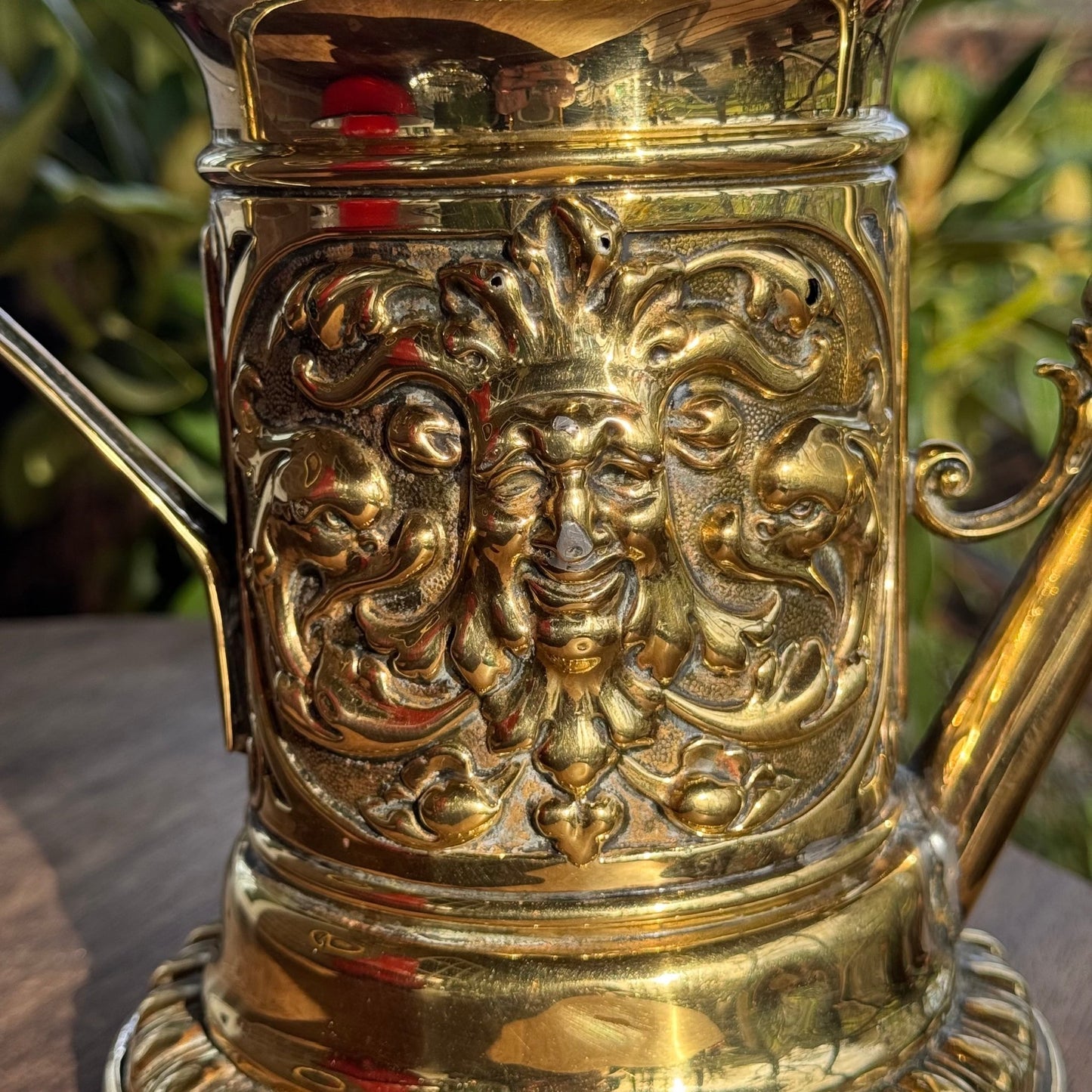 Antieke Messing Gieter - The Collectionist