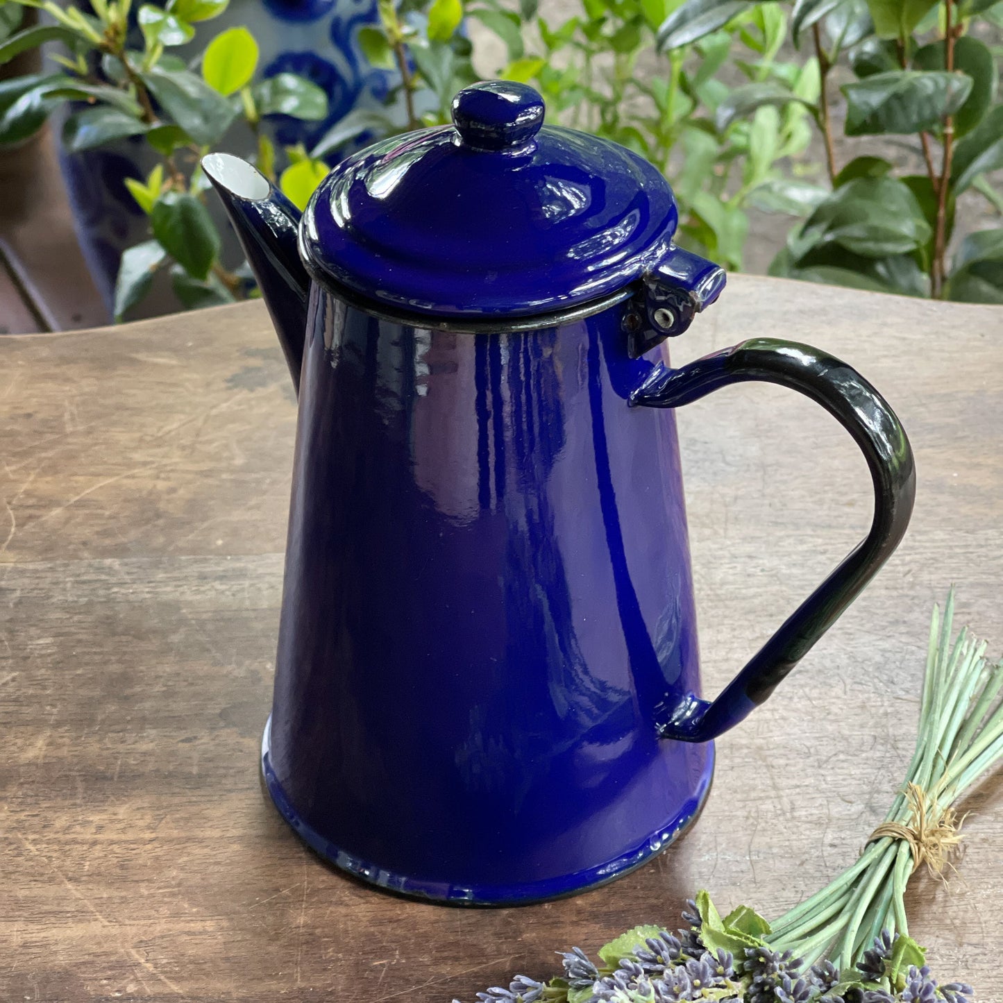 Blauwe Emaille Koffiepot 1 Liter - The Collectionist