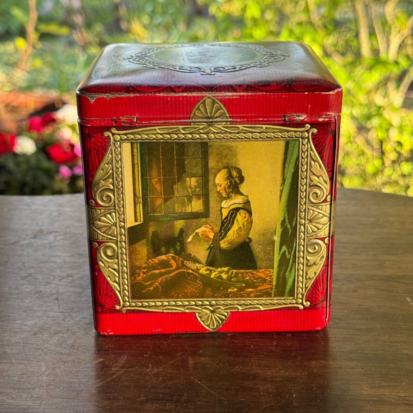 Blik met afbeeldingen van schilderijen van Pieter de Hooch, Frans Hals, Rembrandt, A. van Dijck. - The Collectionist