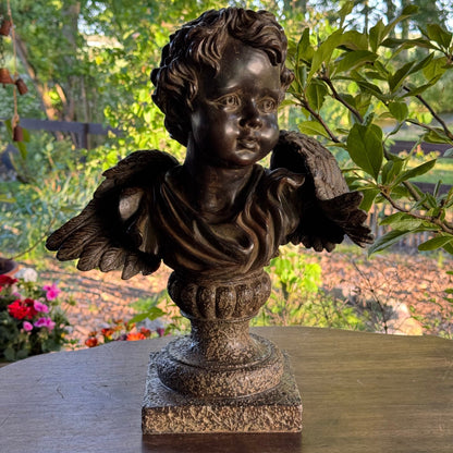Buste Engel - The Collectionist