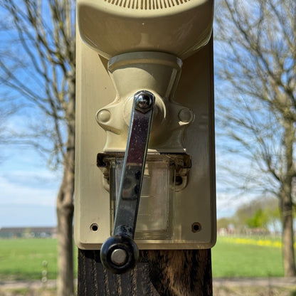 Douwe Egberts Koffiemolen - The Collectionist