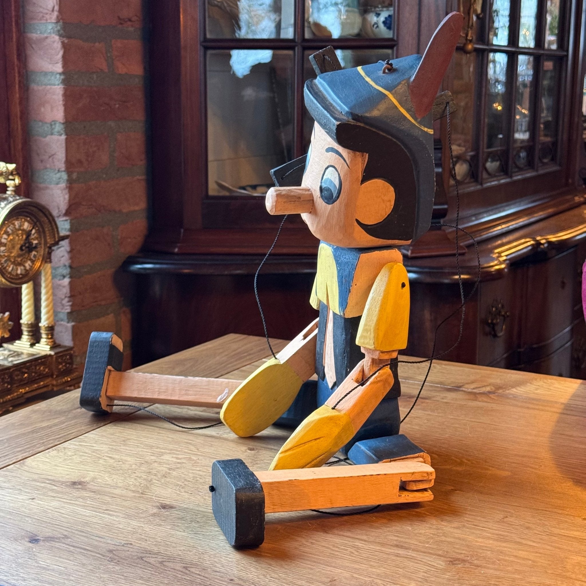 Grote houten Pinokkio marionet – handbeschilderd – ca. 60 cm - The Collectionist