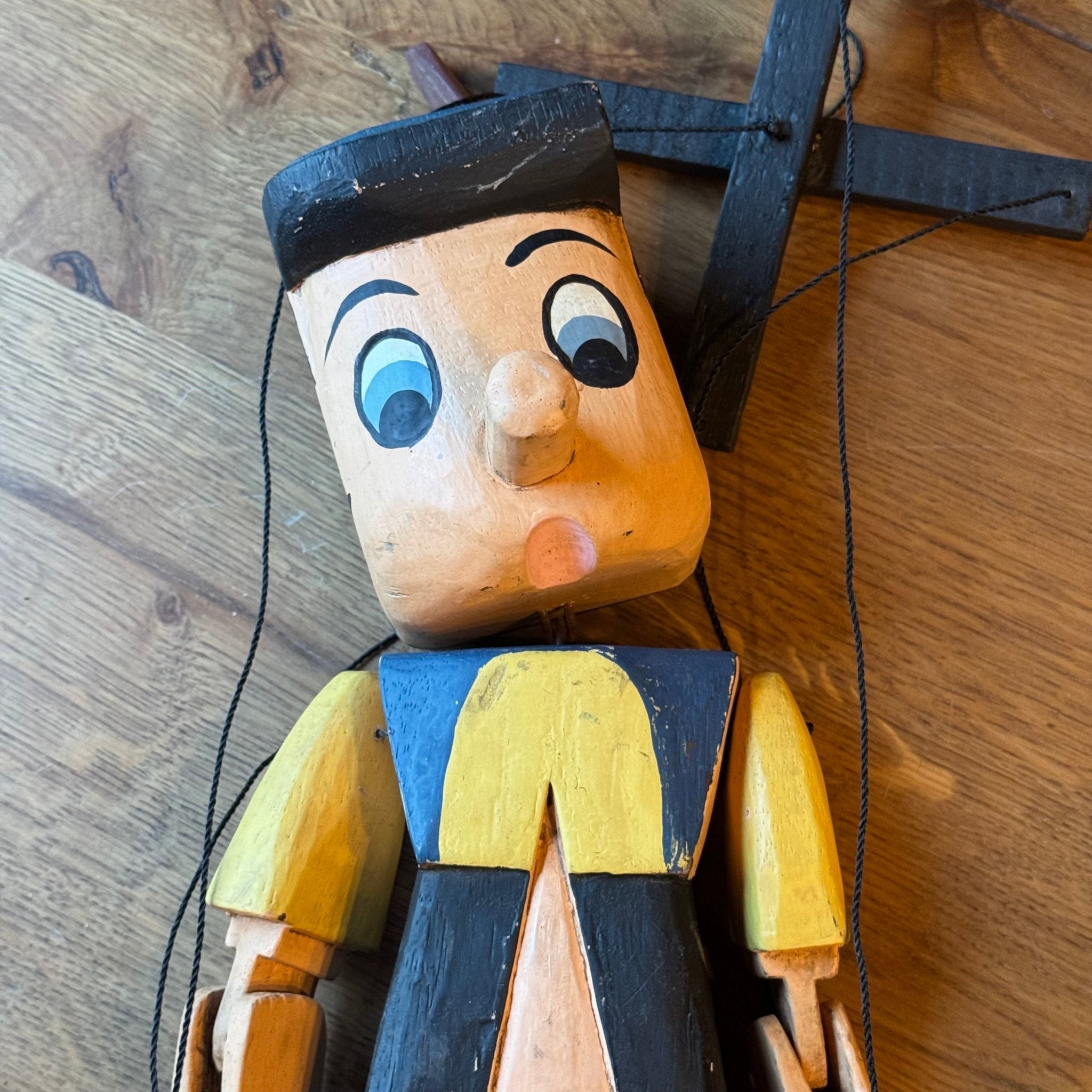 Grote houten Pinokkio marionet – handbeschilderd – ca. 60 cm - The Collectionist