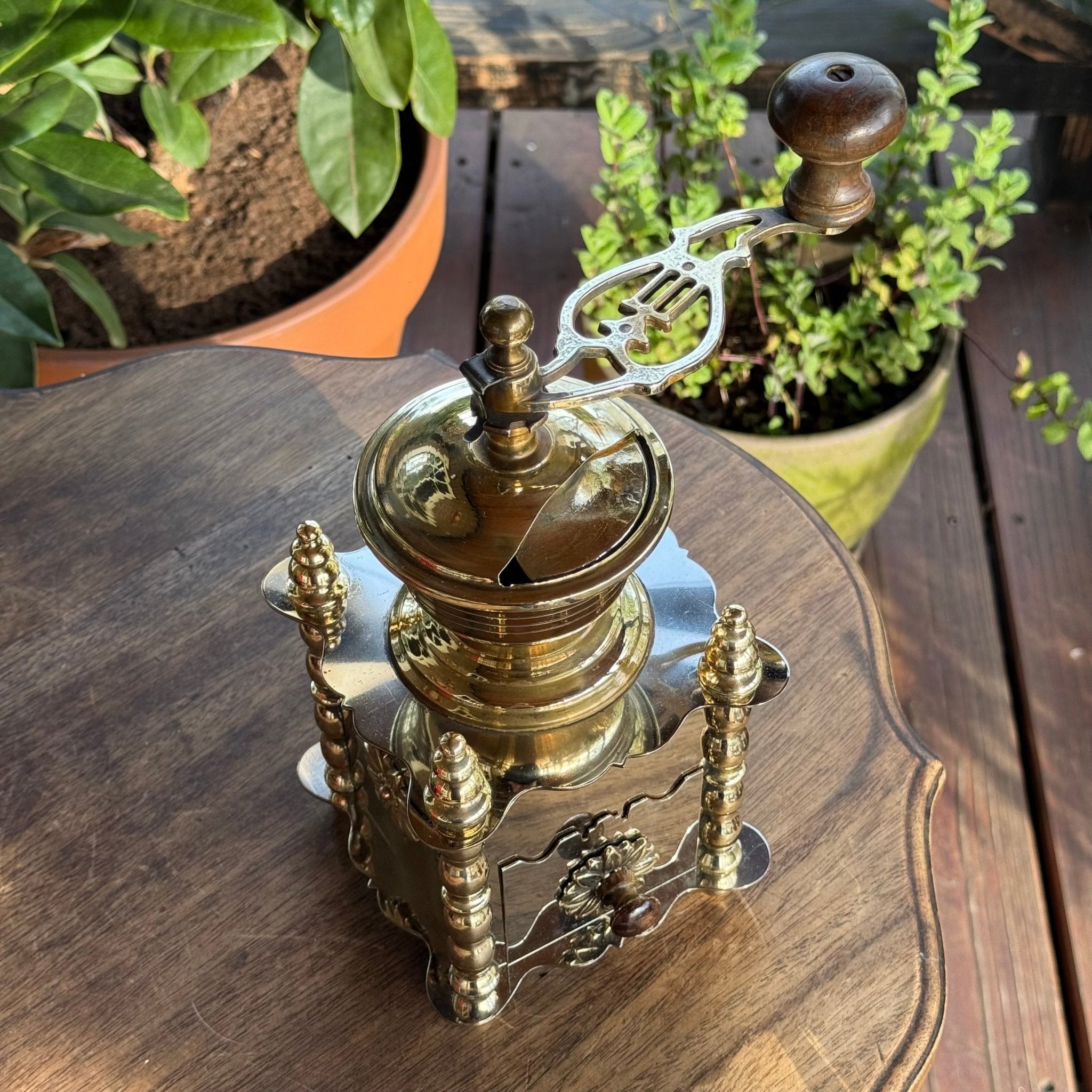 Koperen Koffiemolen - The Collectionist