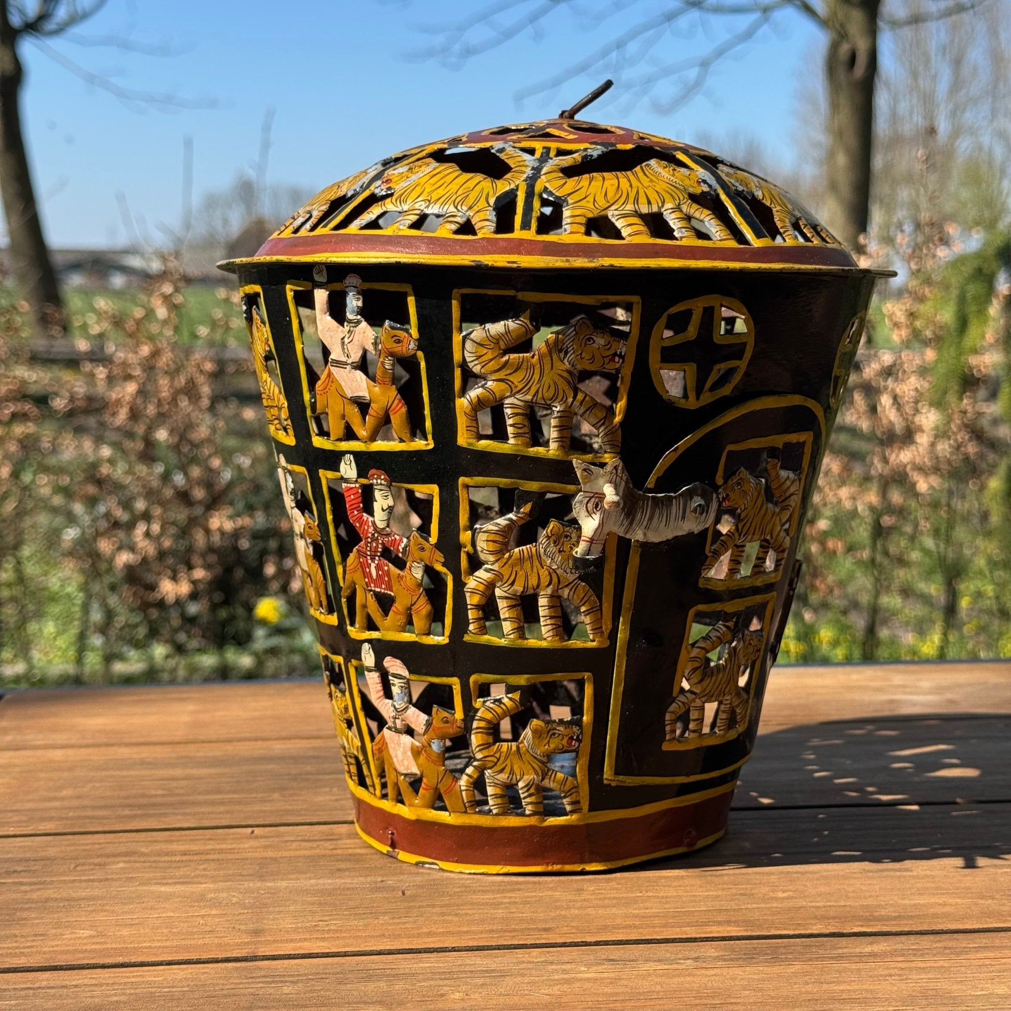 Lantaarn India - The Collectionist