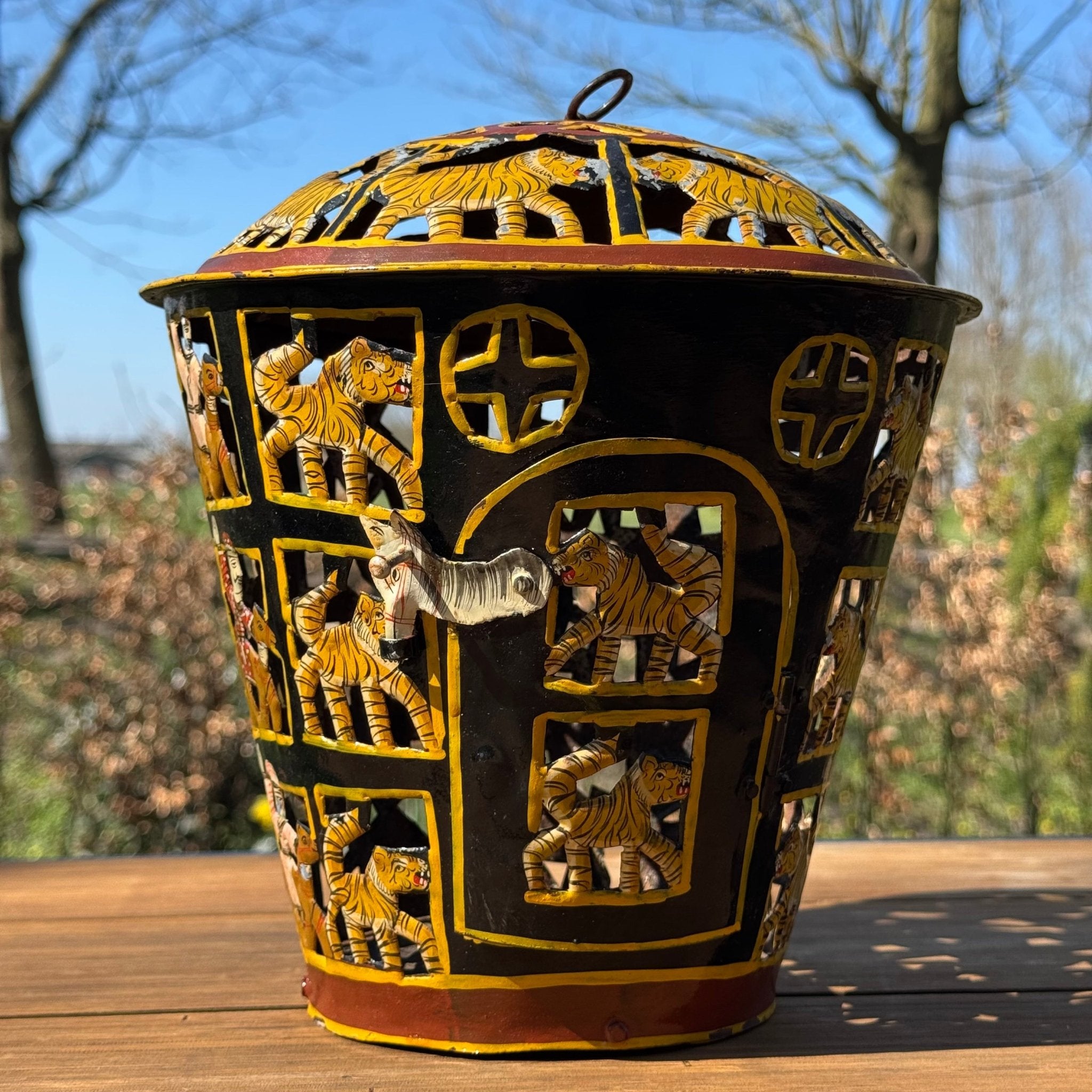 Lantaarn India - The Collectionist