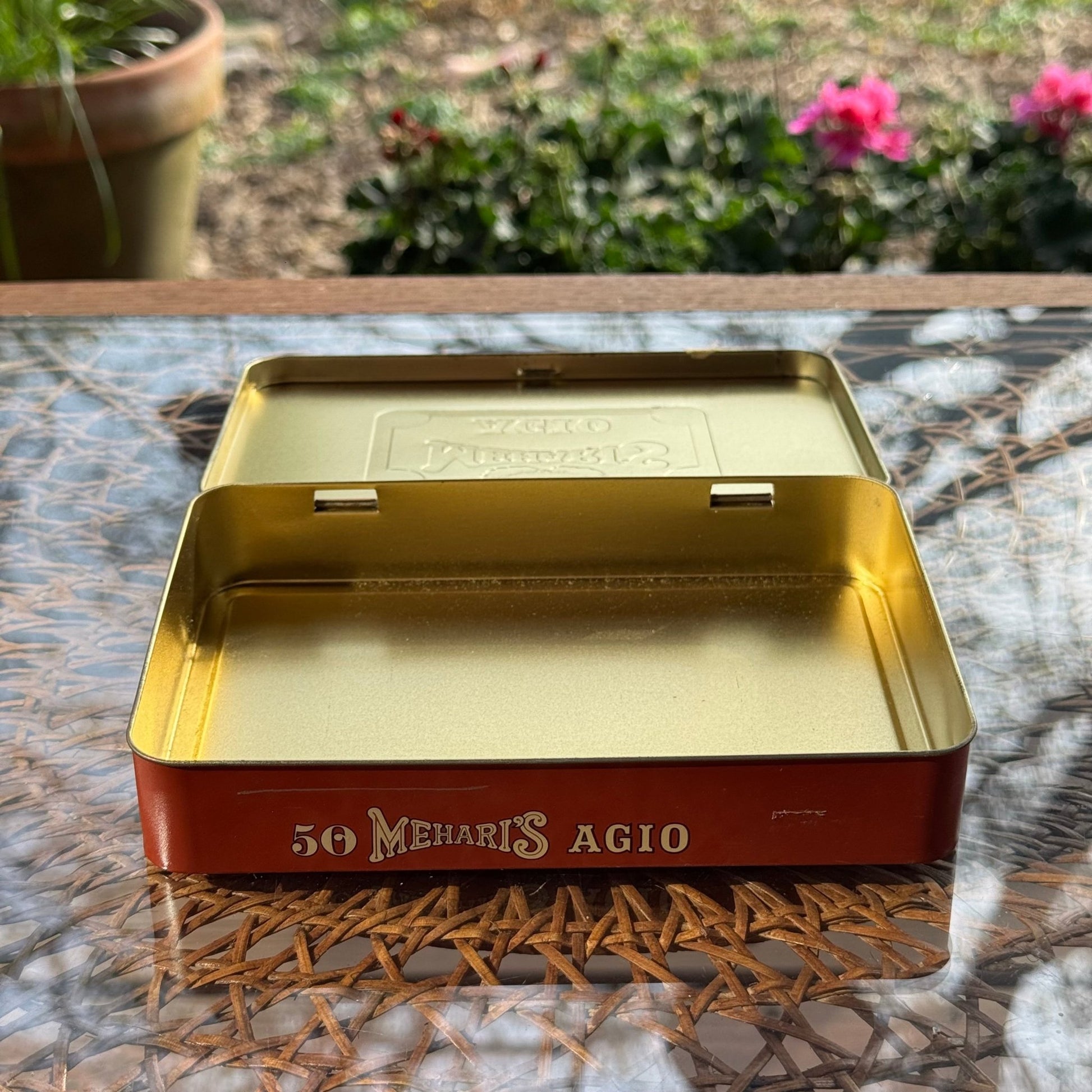 Mehari’s Aigo Sigarenblik - The Collectionist