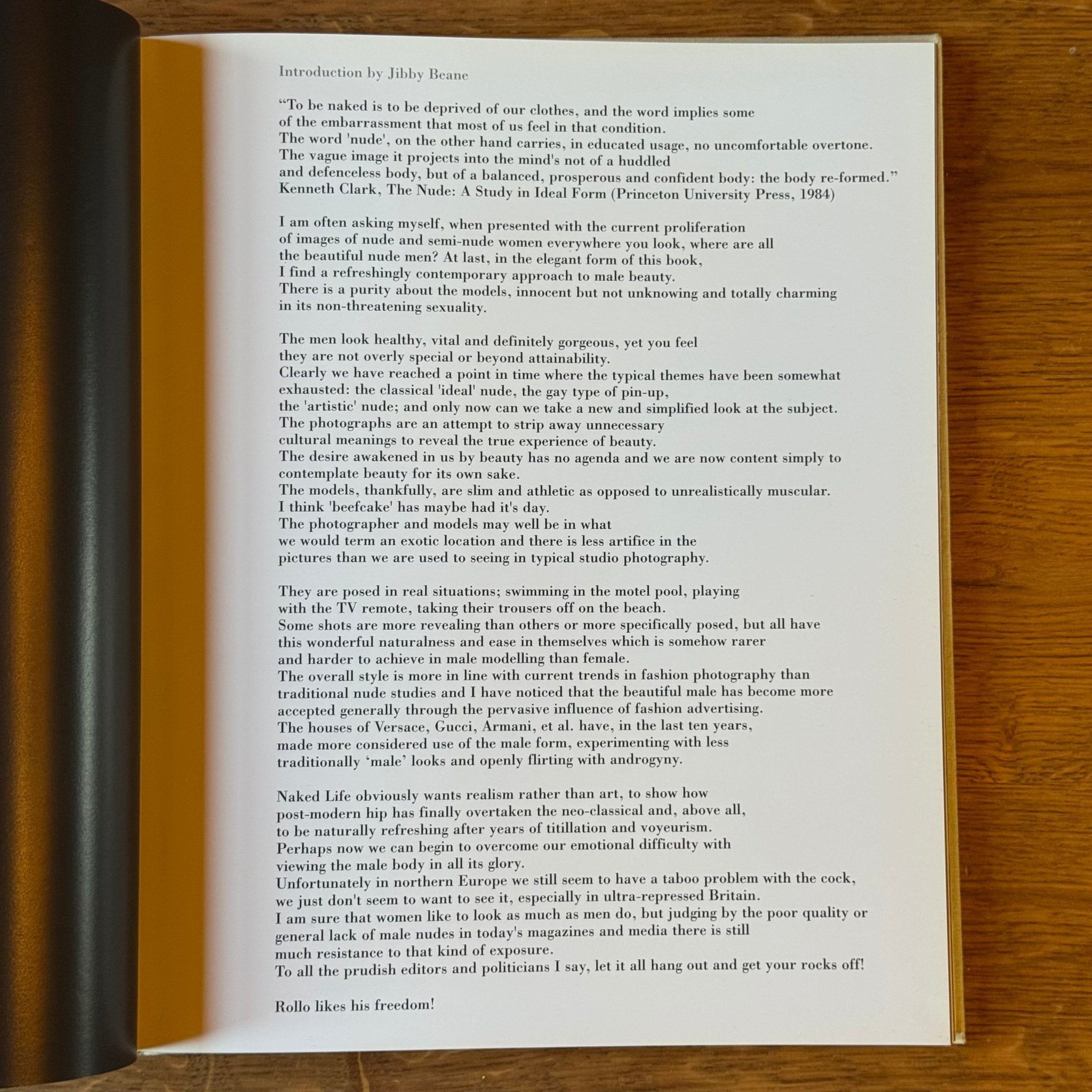 Naked Life – Julian Hargreaves – Mannenfotografie in Luxe Linnen Hardcover (2000) - The Collectionist