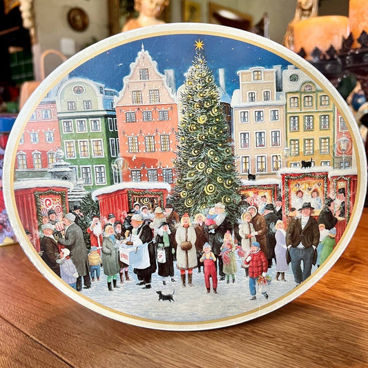 Ovaal koekblik met kerst tafereel van Trumpf - The Collectionist