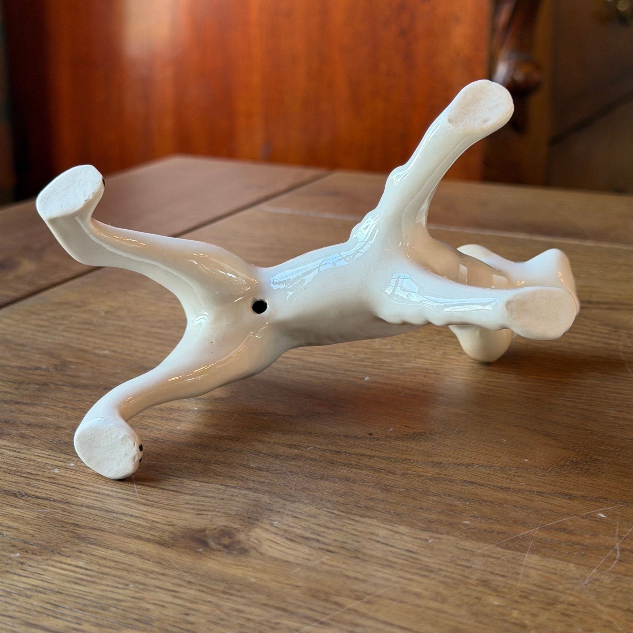 Porseleinen hondje in speelse houding – vintage figurine - The Collectionist