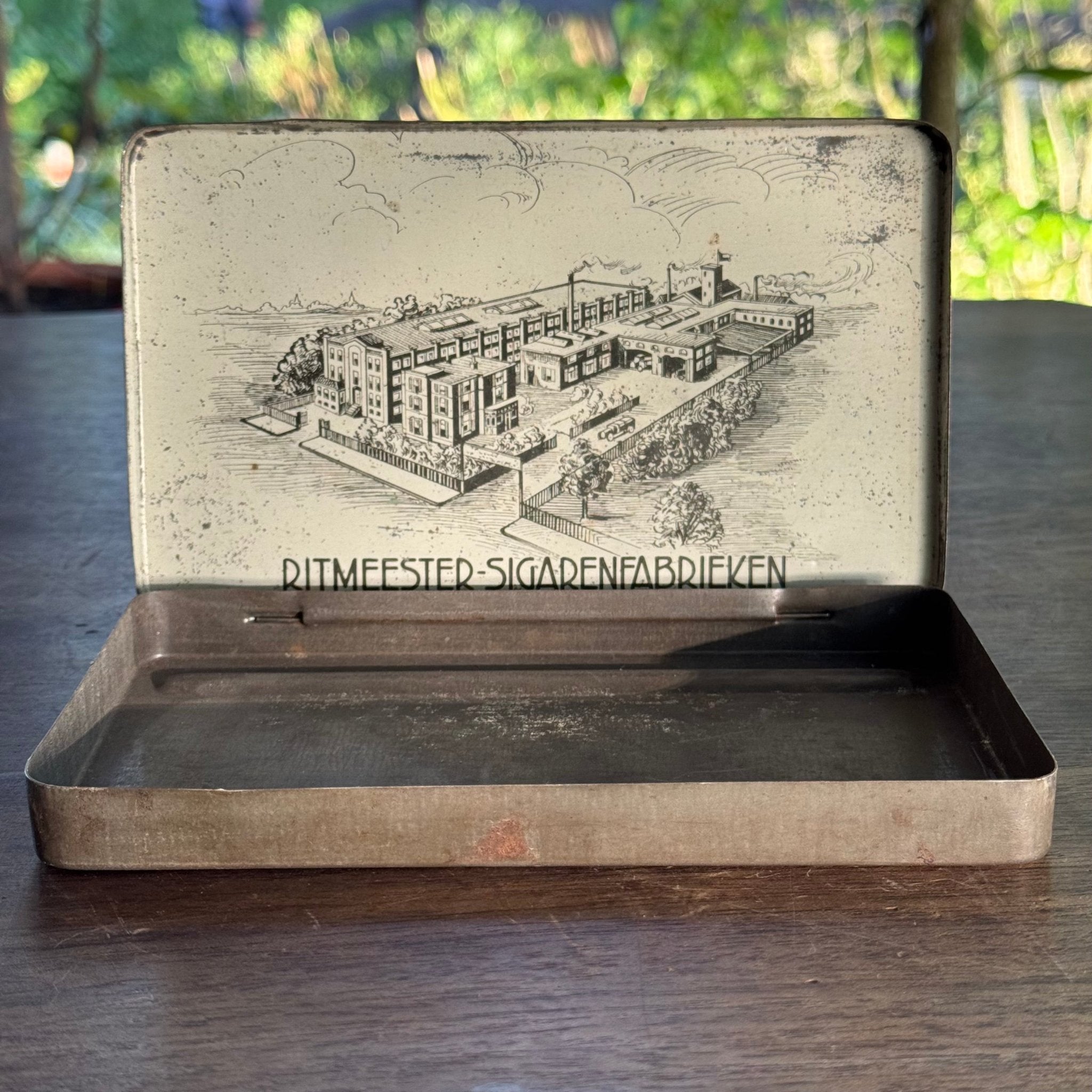 Ritmeester Fiat Sigarenblik Buat 1666 - The Collectionist