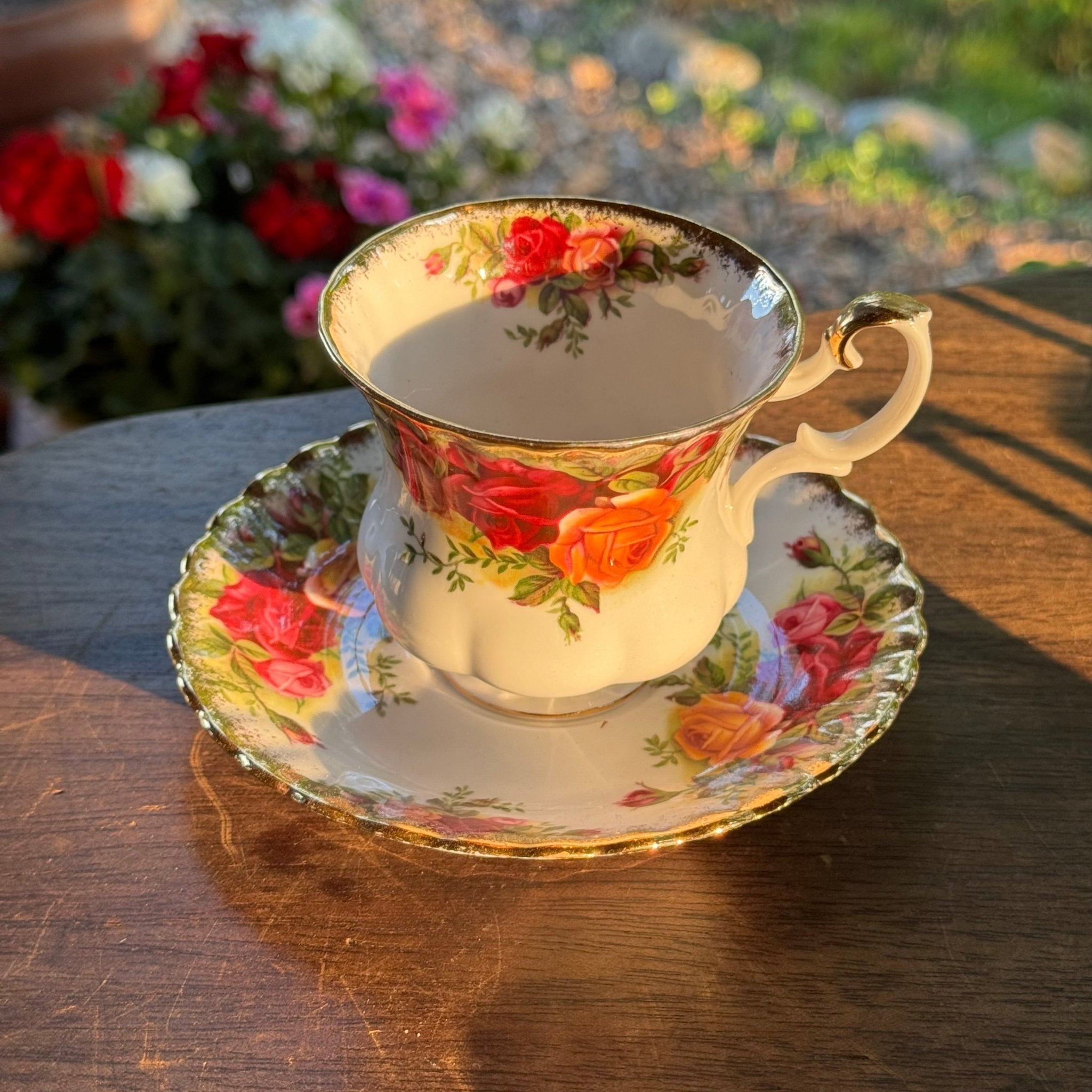 Royal Albert Old Country Roses Dames Kop En Schotel - The Collectionist