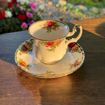 Royal Albert Old Country Roses Mokka Kop En Schotel - The Collectionist